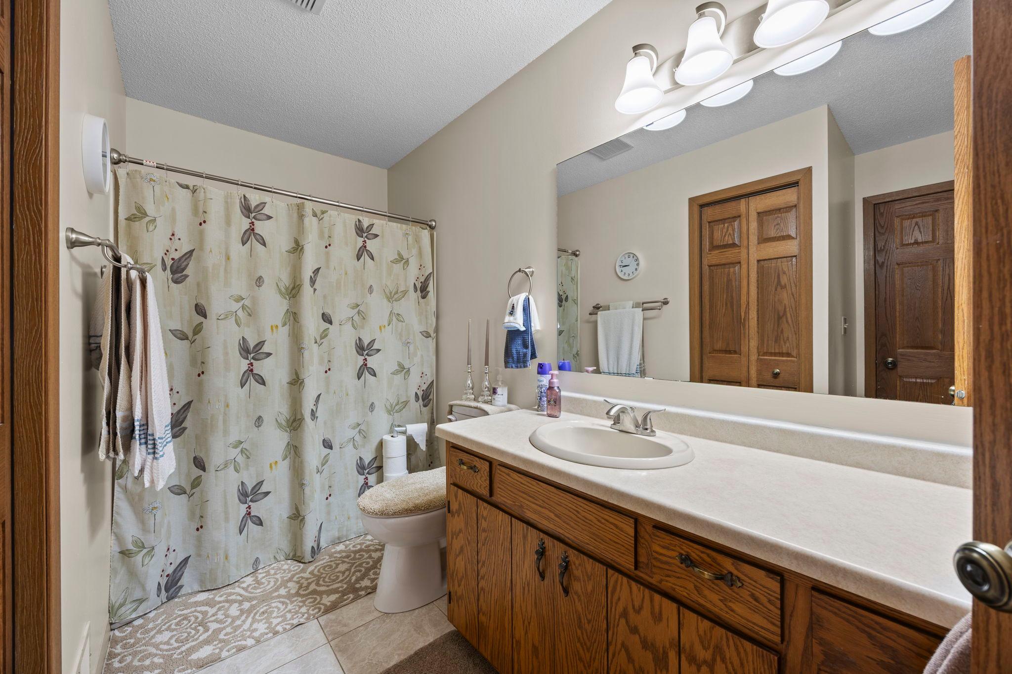 View of Residential at 1221 Bradford Street, Hutchinson MN 55350, Hutchinson (18 of 40) - Mike Wilen | Minnesota Team Real Estate
