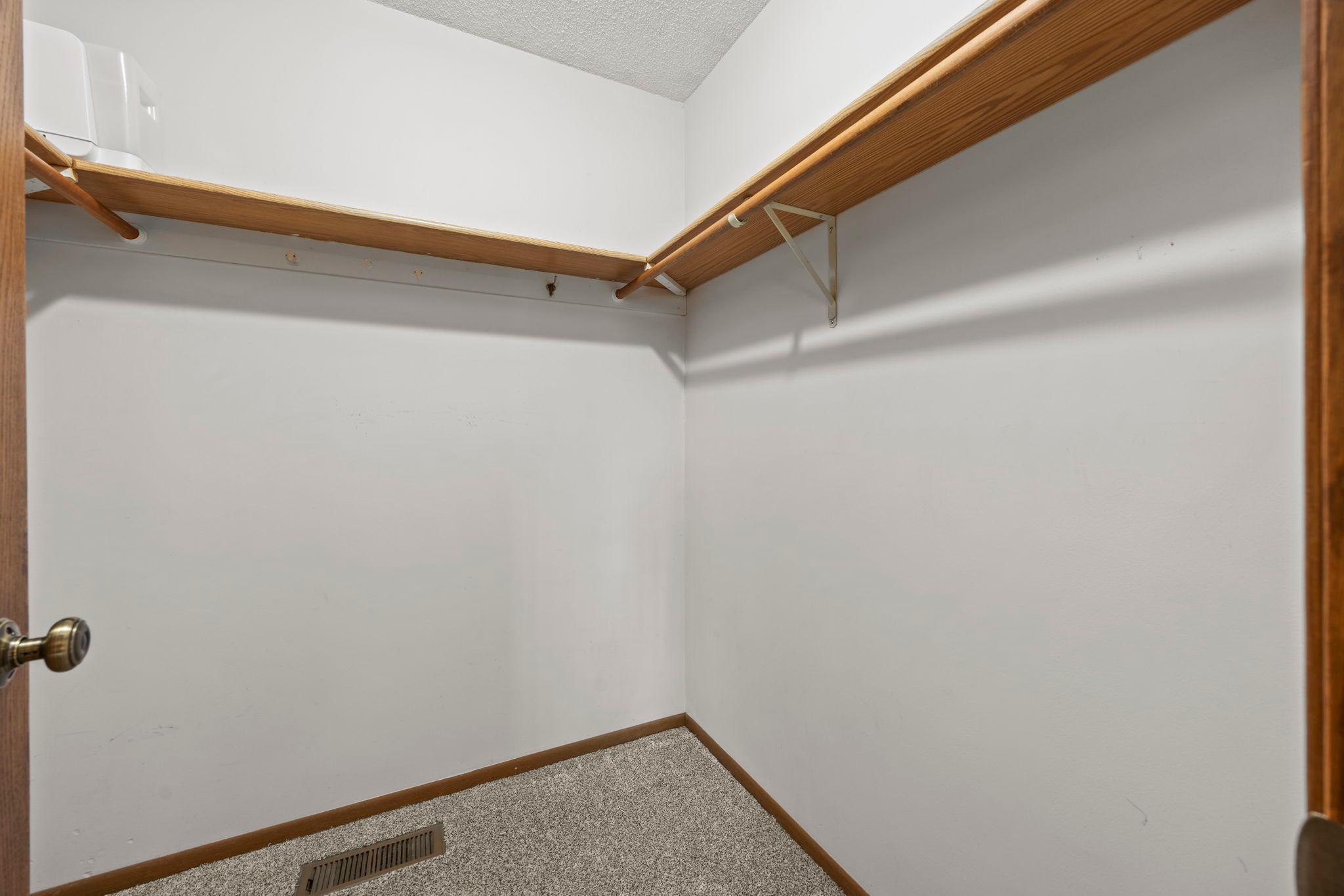 View of Residential at 1221 Bradford Street, Hutchinson MN 55350, Hutchinson (17 of 40) - Mike Wilen | Minnesota Team Real Estate