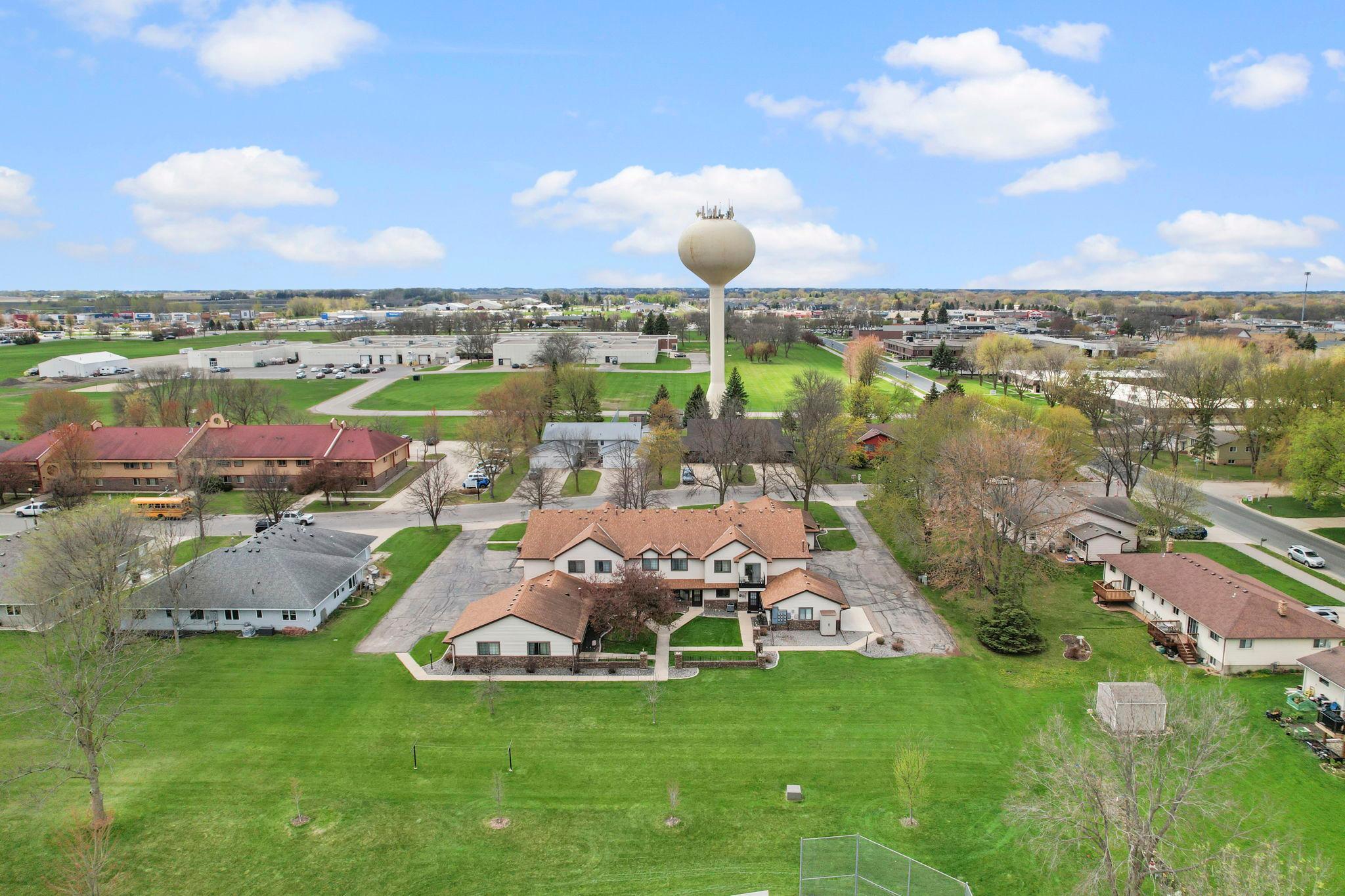 View of Residential at 1221 Bradford Street, Hutchinson MN 55350, Hutchinson (31 of 40) - Mike Wilen | Minnesota Team Real Estate