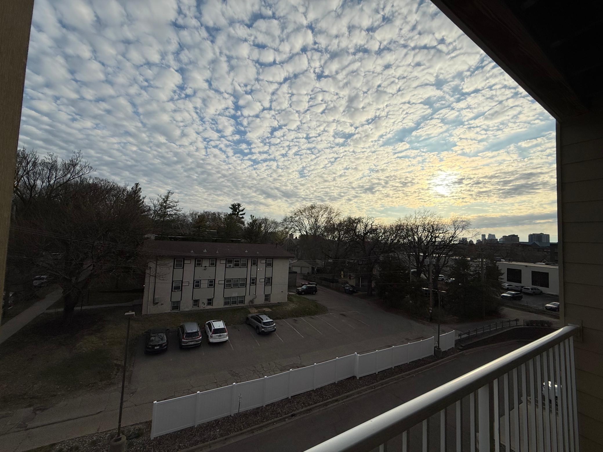View of Residential at 2900 University Avenue #402, Minneapolis MN 55414, Minneapolis (28 of 30) - Mike Wilen | Minnesota Team Real Estate