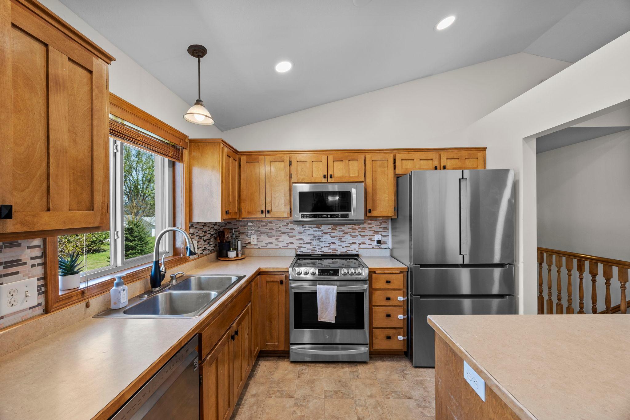 View of Residential at 920 State Street, Belle Plaine MN 56011, Belle Plaine (22 of 68) - Mike Wilen | Minnesota Team Real Estate