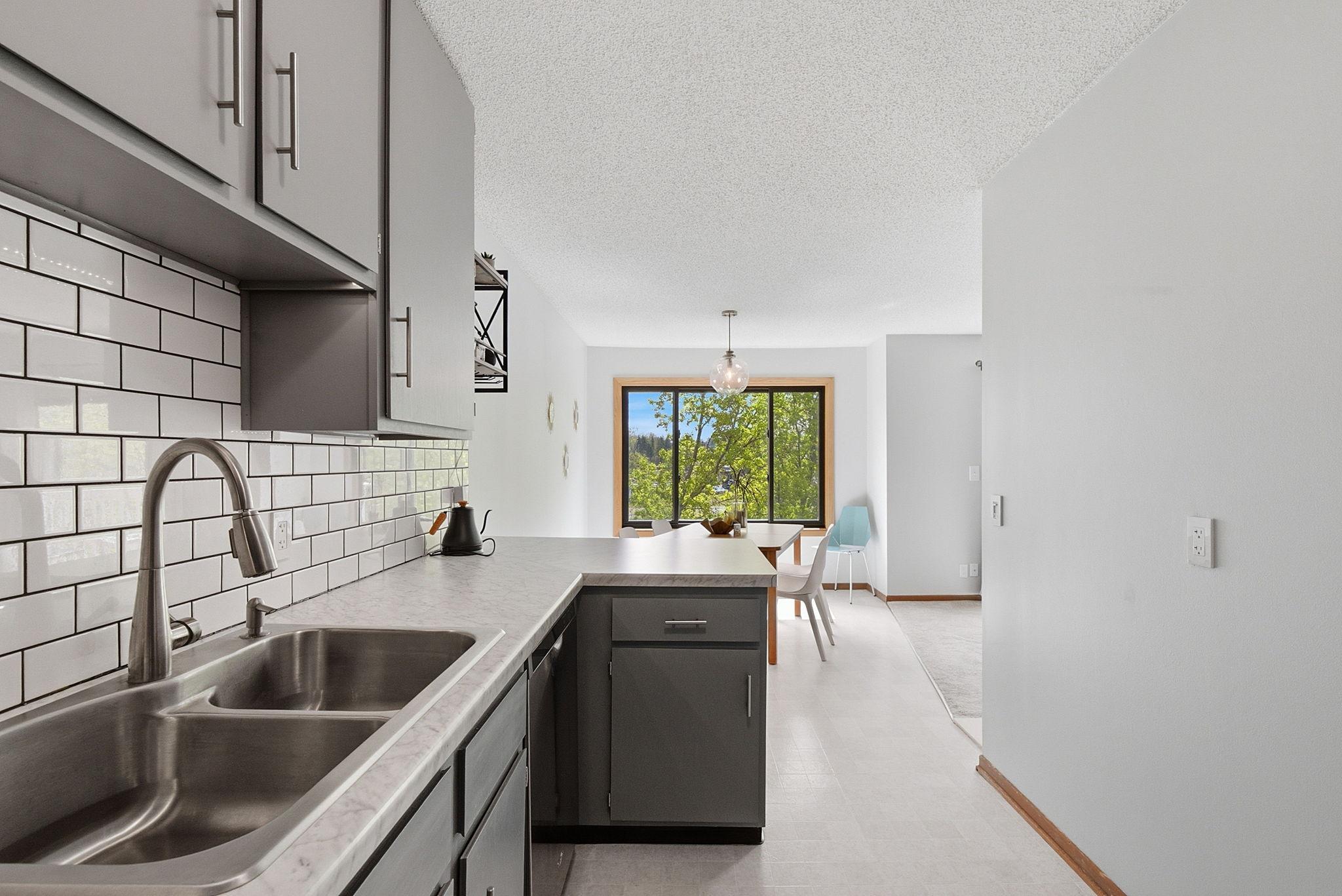 View of Residential at 5664 Sanibel Drive #C, Minnetonka MN 55343, Minnetonka (18 of 30) - Mike Wilen | Minnesota Team Real Estate