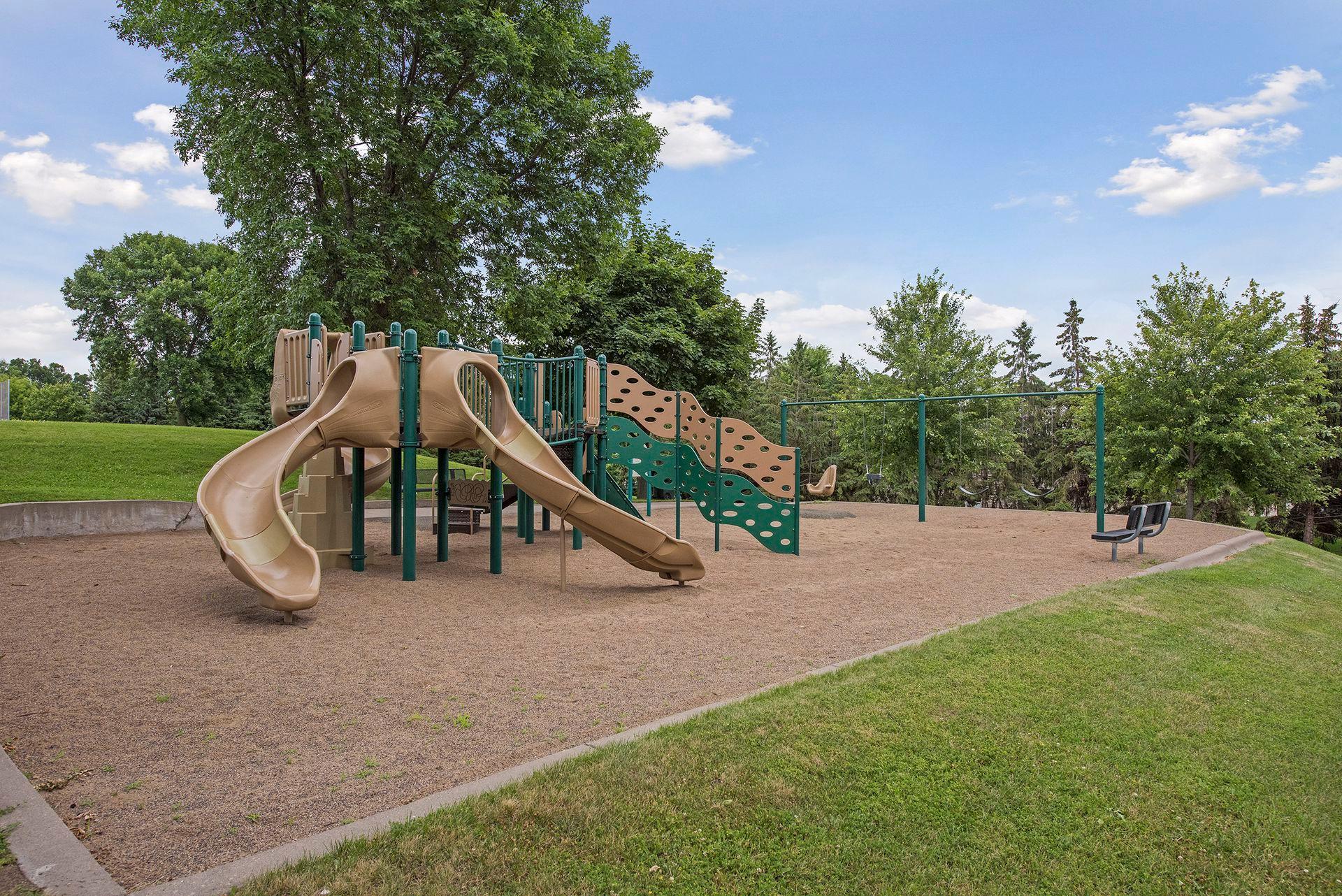 View of Residential at 7932 Orchid Lane, Maple Grove MN 55311, Maple Grove (38 of 43) - Mike Wilen | Minnesota Team Real Estate
