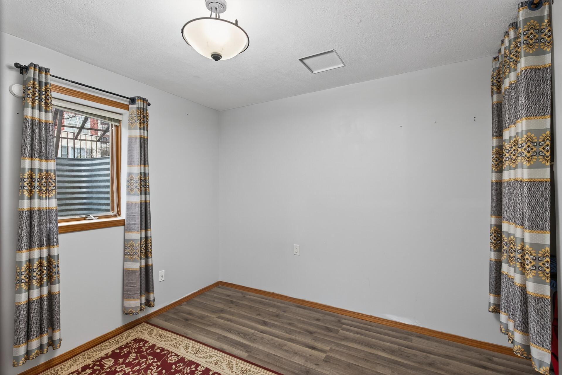 View of Residential at 2407 16th Avenue, Minneapolis MN 55404, Minneapolis (26 of 31) - Mike Wilen | Minnesota Team Real Estate