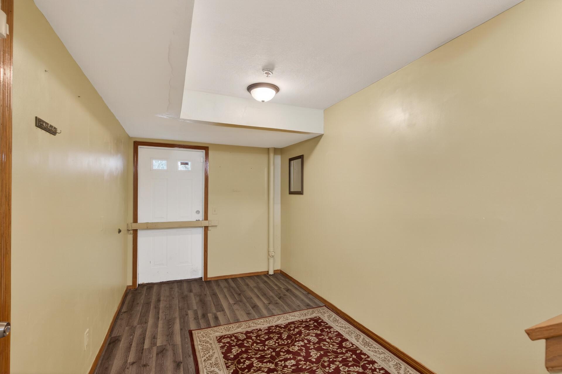 View of Residential at 2407 16th Avenue, Minneapolis MN 55404, Minneapolis (25 of 31) - Mike Wilen | Minnesota Team Real Estate