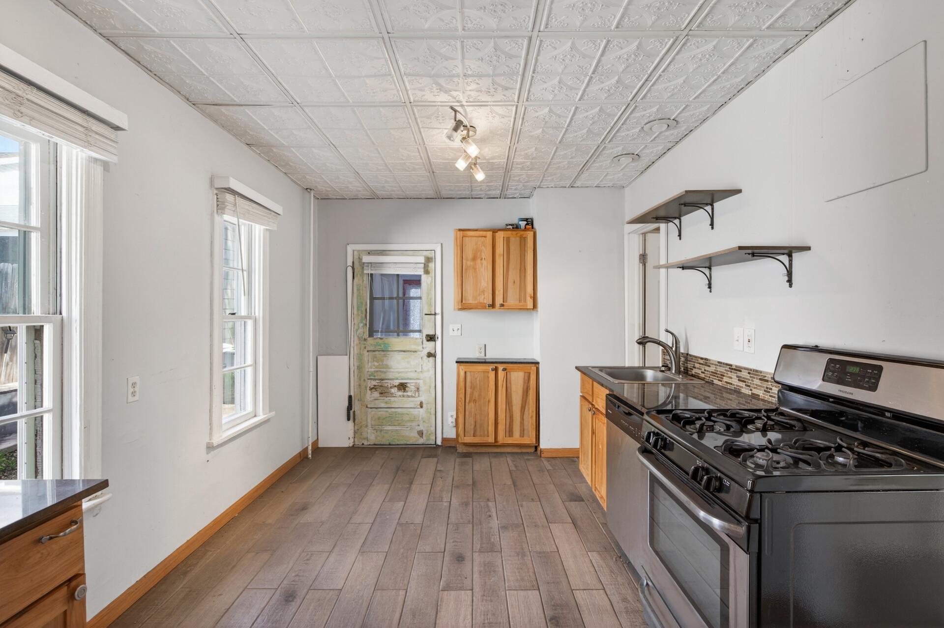 View of Residential Income at 318 7th Avenue, Minneapolis MN 55413, Minneapolis (15 of 21) - Mike Wilen | Minnesota Team Real Estate
