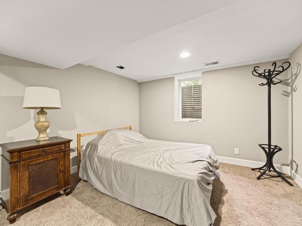View of Residential at 817 Vincent Avenue, Minneapolis MN 55411, Minneapolis (10 of 14) - Mike Wilen | Minnesota Team Real Estate