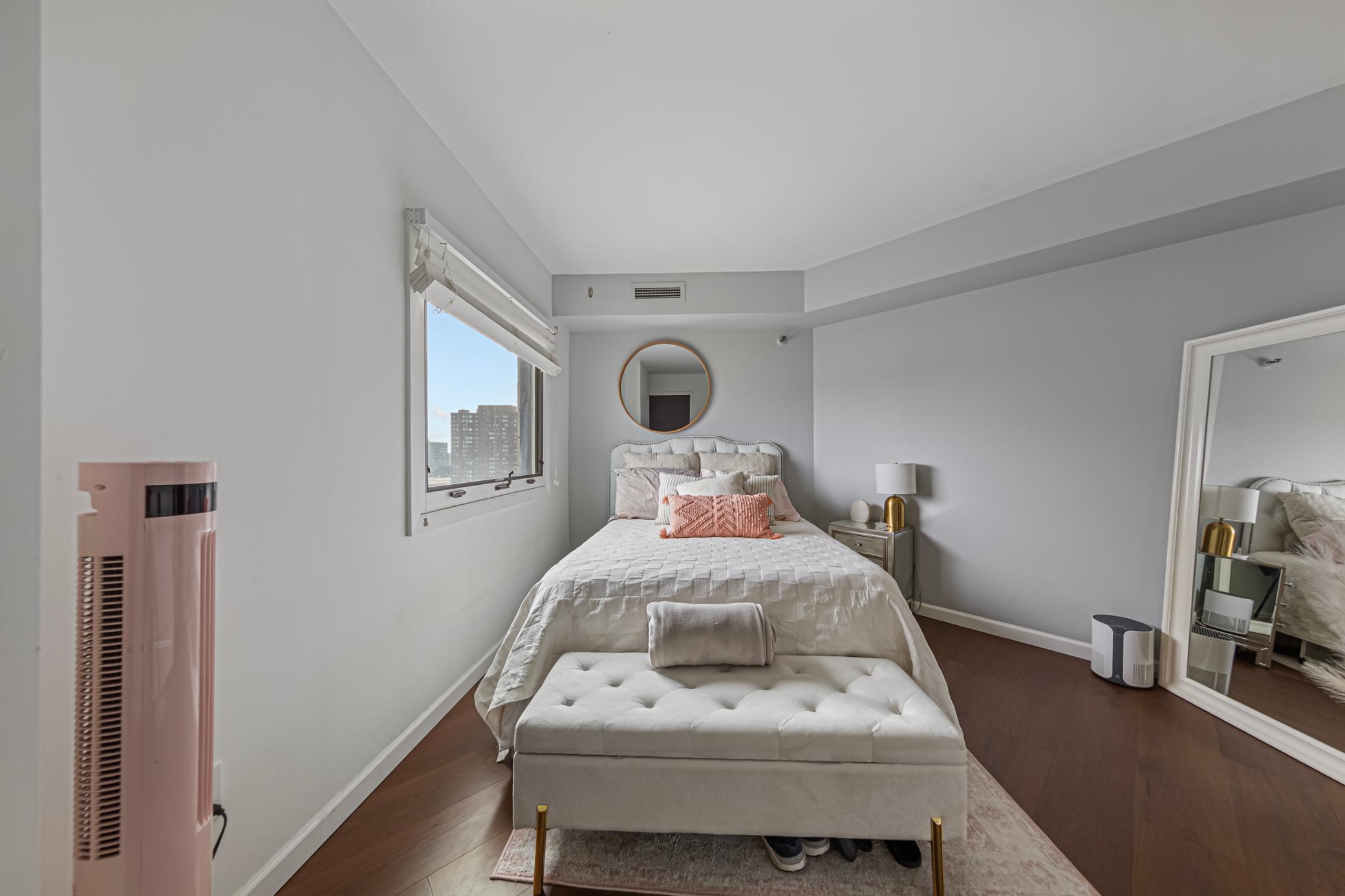View of Residential at 1225 Lasalle Avenue #2101, Minneapolis MN 55403, Minneapolis (18 of 58) - Mike Wilen | Minnesota Team Real Estate