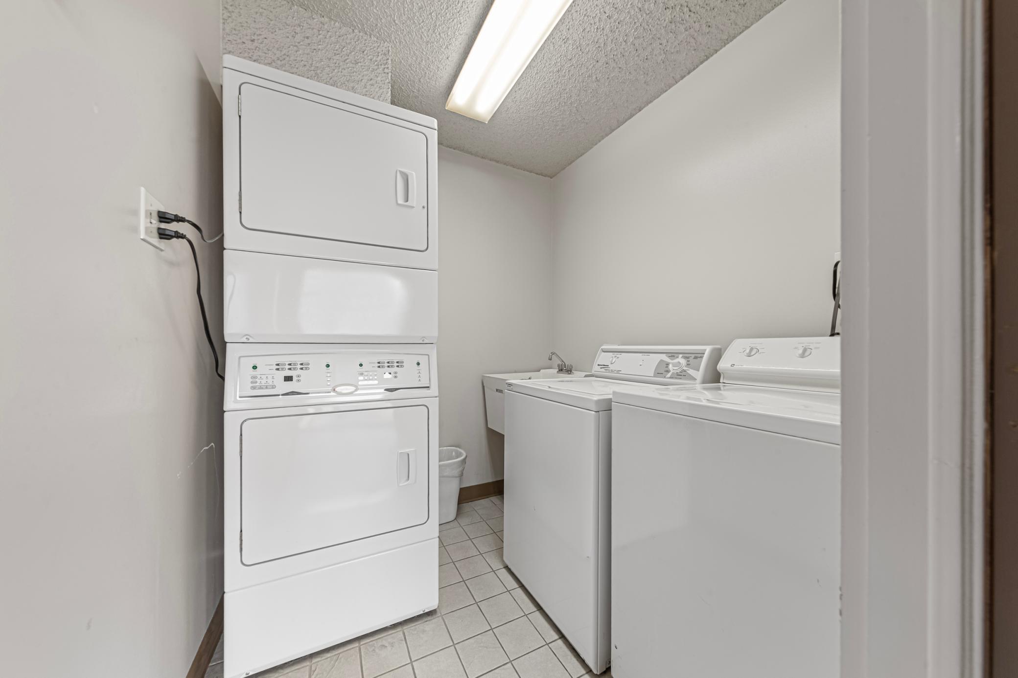 View of Residential at 1225 Lasalle Avenue #2101, Minneapolis MN 55403, Minneapolis (32 of 58) - Mike Wilen | Minnesota Team Real Estate