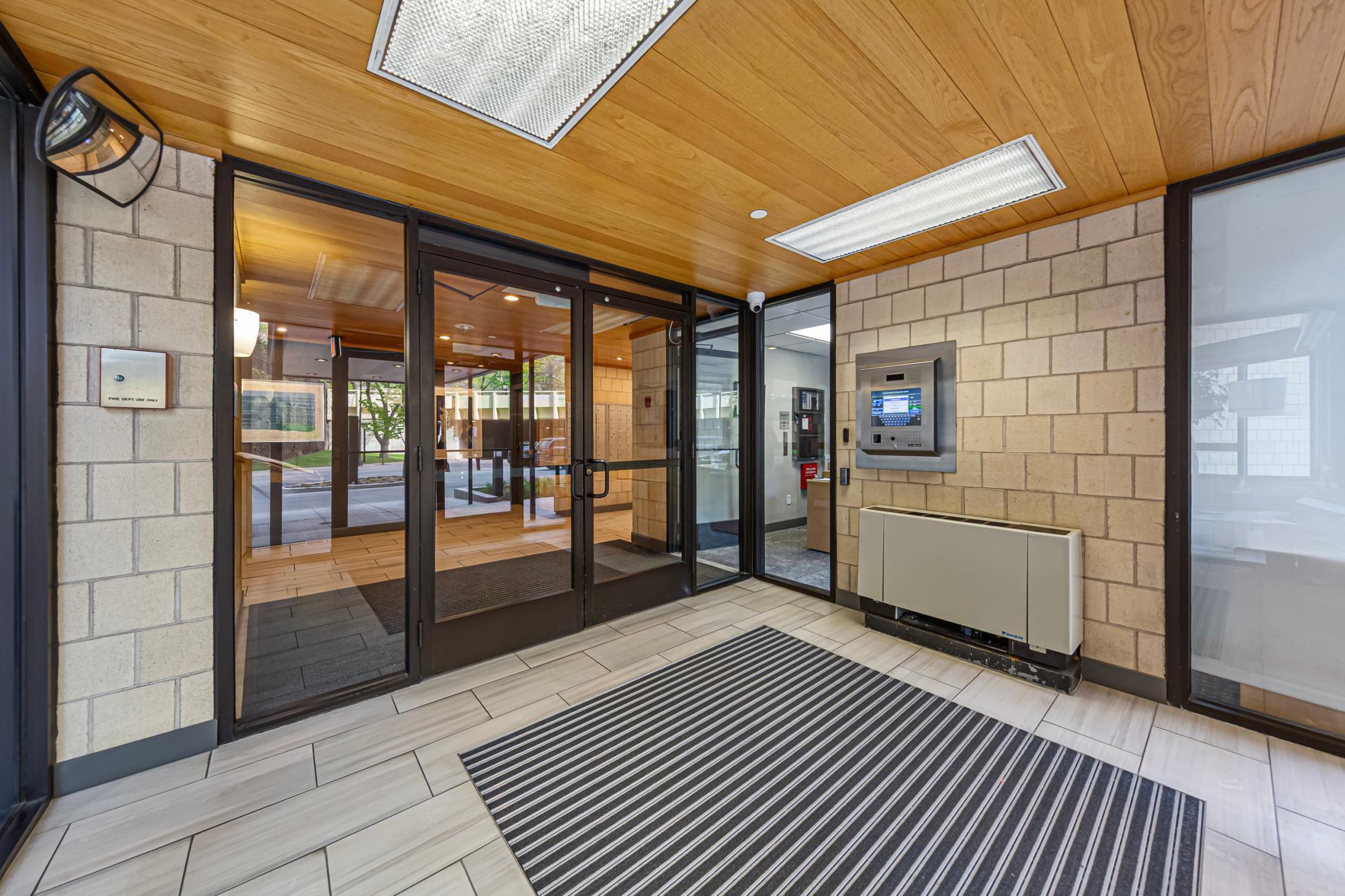 View of Residential at 1225 Lasalle Avenue #2101, Minneapolis MN 55403, Minneapolis (33 of 58) - Mike Wilen | Minnesota Team Real Estate