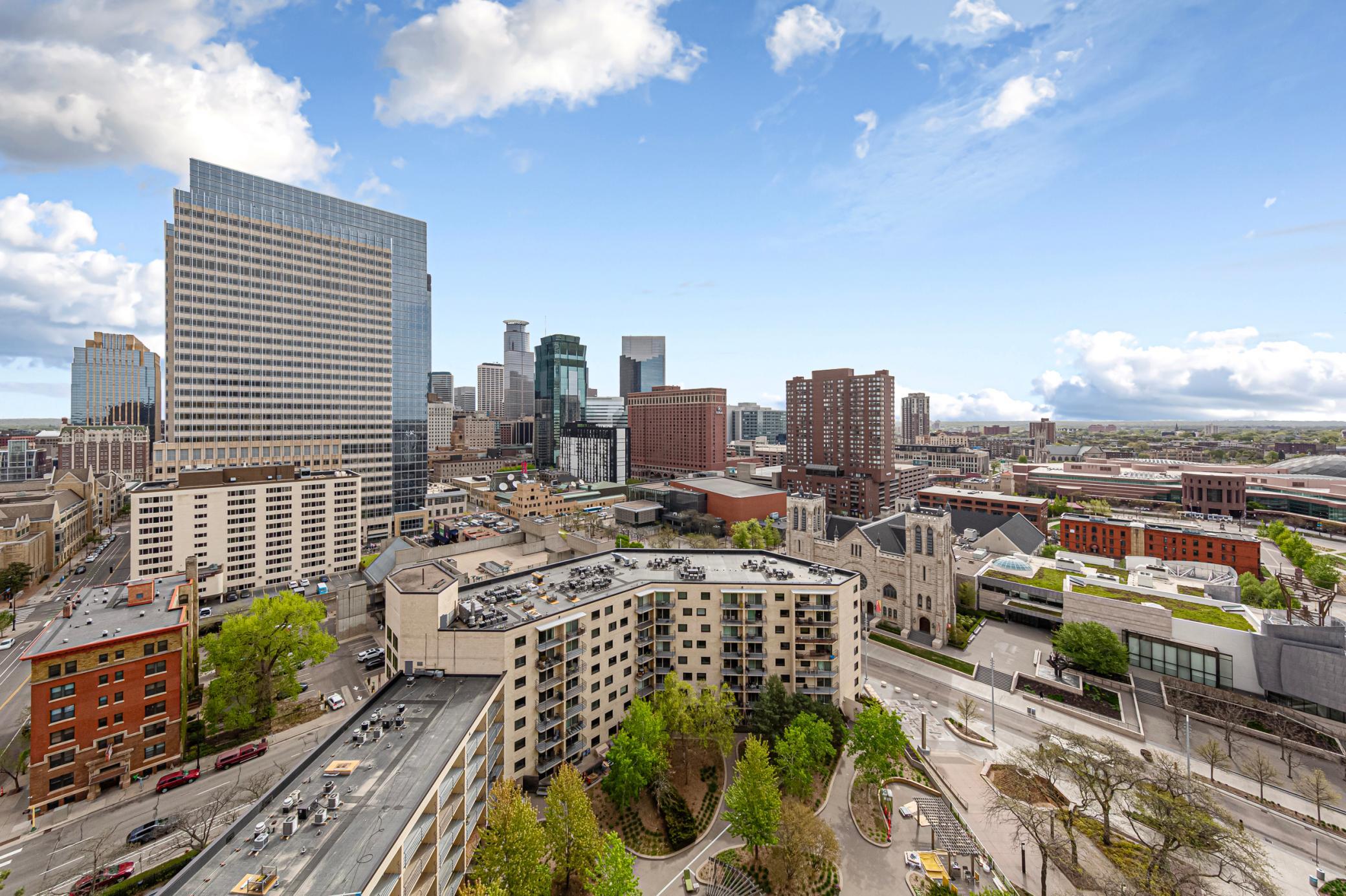 View of Residential at 1225 Lasalle Avenue #2101, Minneapolis MN 55403, Minneapolis (24 of 58) - Mike Wilen | Minnesota Team Real Estate