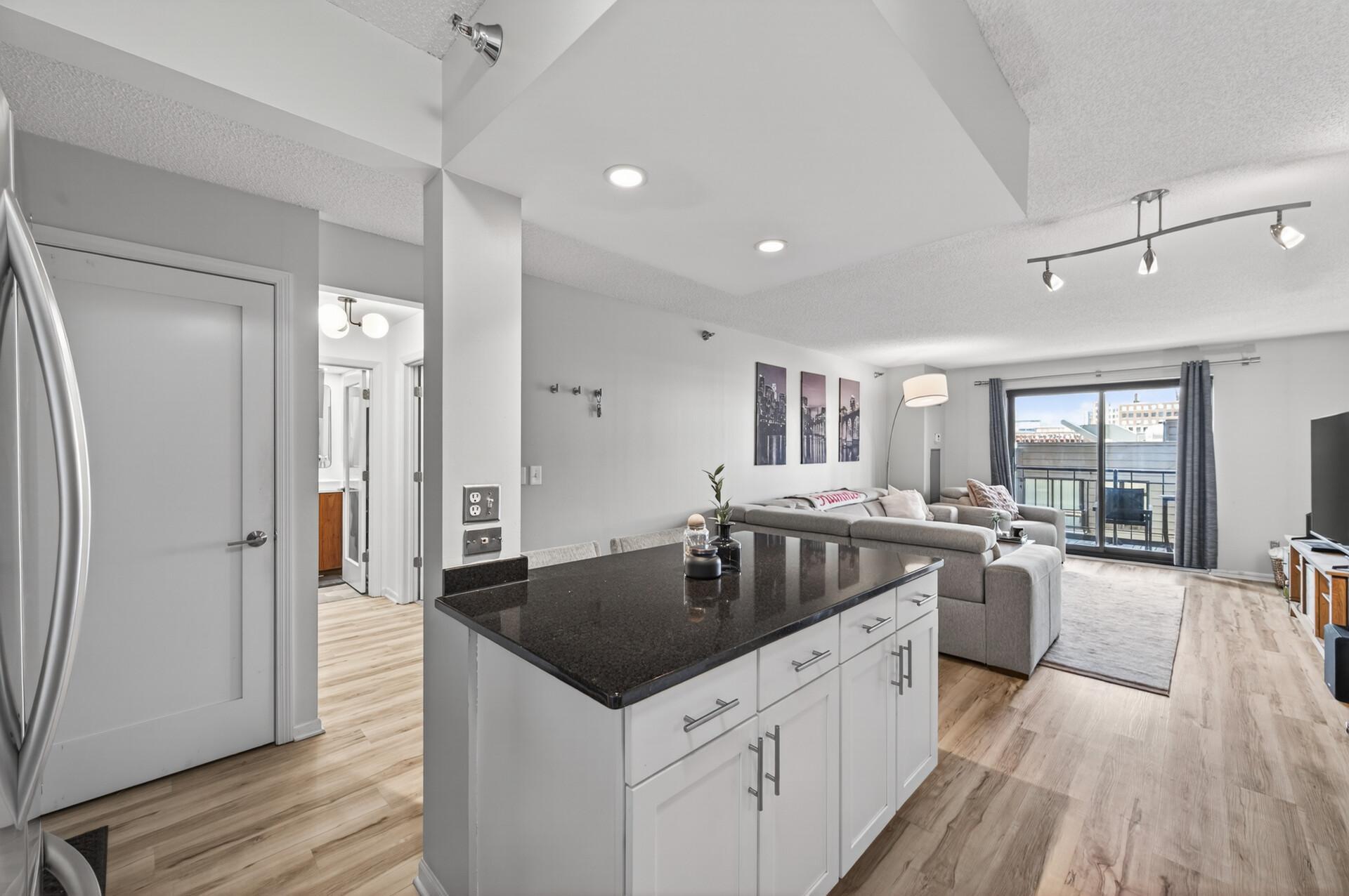 View of Residential at 401 1st Street #518, Minneapolis MN 55401, Minneapolis (3 of 23) - Mike Wilen | Minnesota Team Real Estate