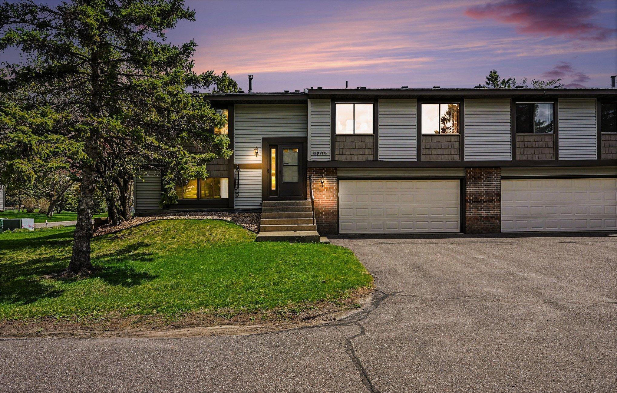 View of Residential at 9209 Dartford Road, Woodbury MN 55125, Woodbury (2 of 24) - Mike Wilen | Minnesota Team Real Estate