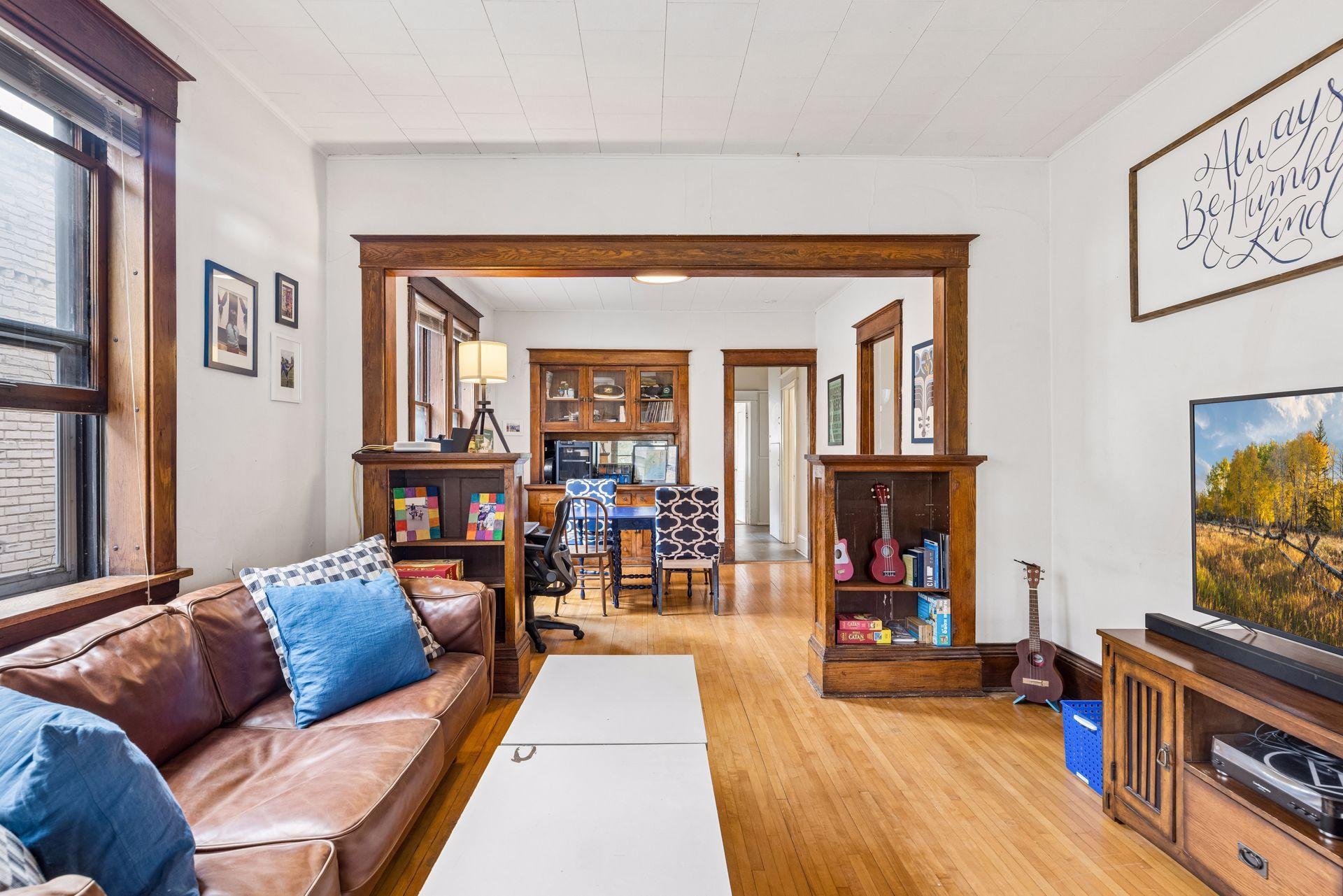View of Residential Income at 724 Hague Avenue, Saint Paul MN 55104, Saint Paul (7 of 51) - Mike Wilen | Minnesota Team Real Estate