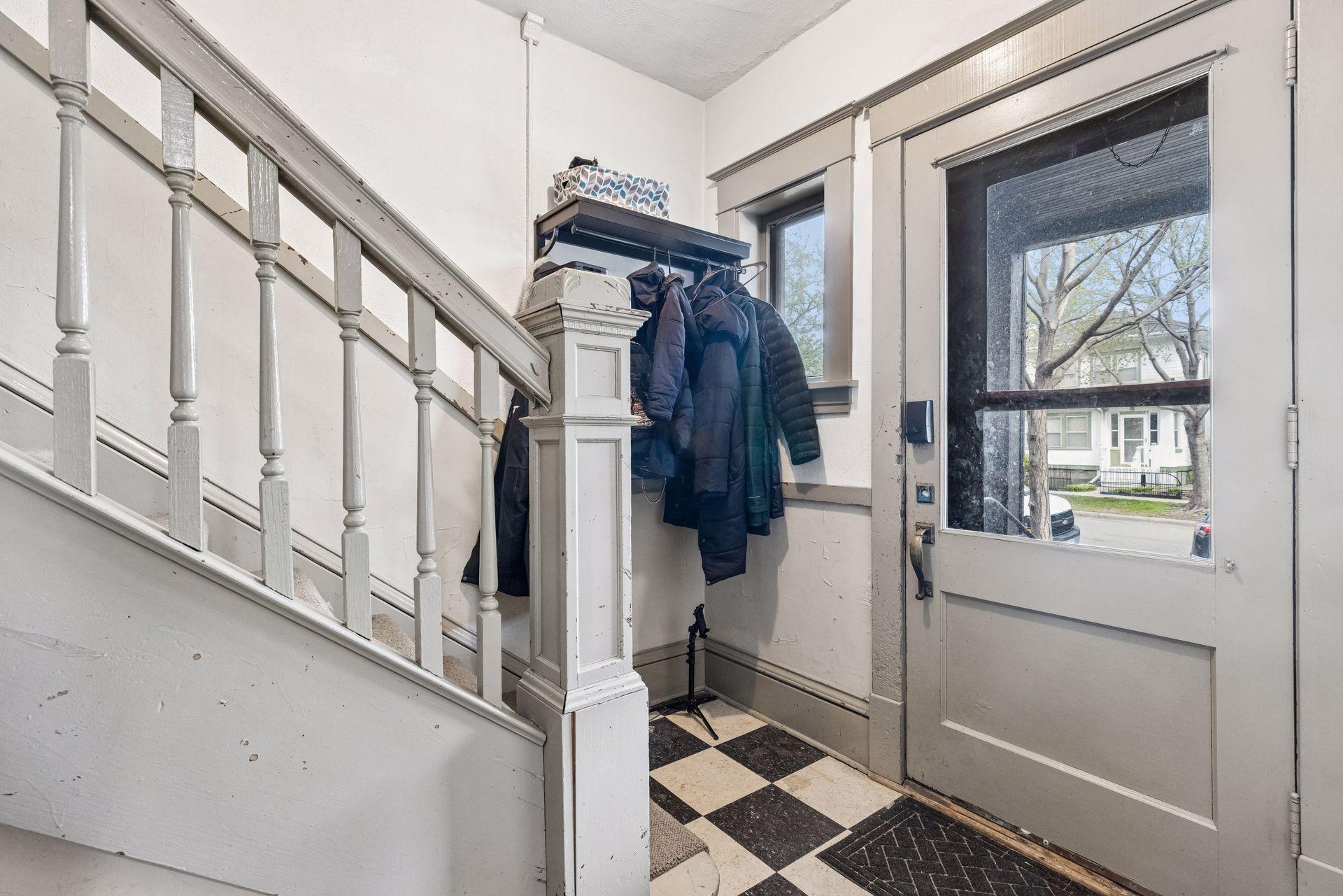 View of Residential Income at 724 Hague Avenue, Saint Paul MN 55104, Saint Paul (38 of 51) - Mike Wilen | Minnesota Team Real Estate