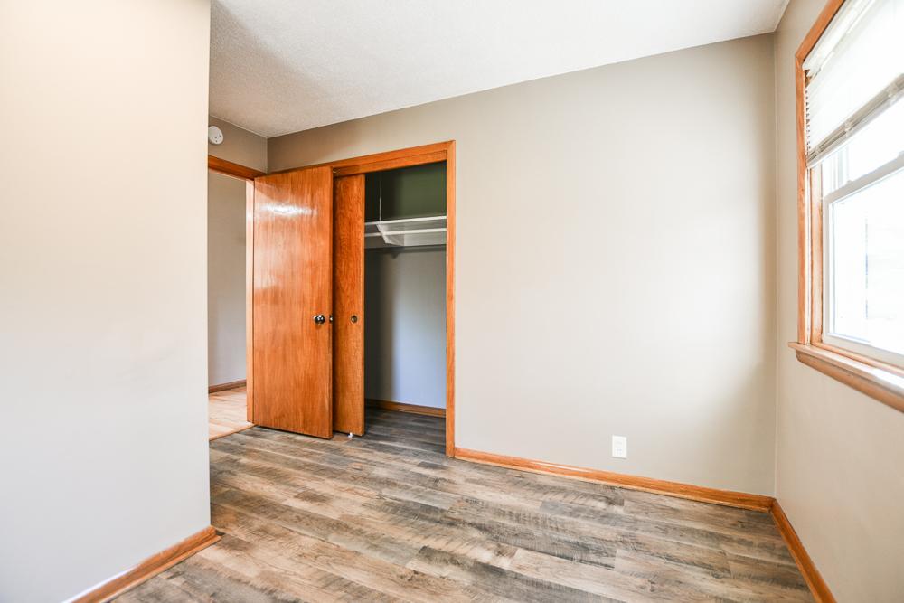 View of Residential at 1306 Hillcrest Drive, Fridley MN 55432, Fridley (12 of 32) - Mike Wilen | Minnesota Team Real Estate