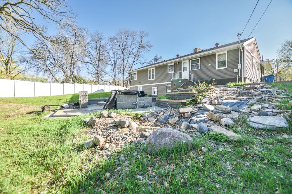 View of Residential at 1306 Hillcrest Drive, Fridley MN 55432, Fridley (27 of 32) - Mike Wilen | Minnesota Team Real Estate