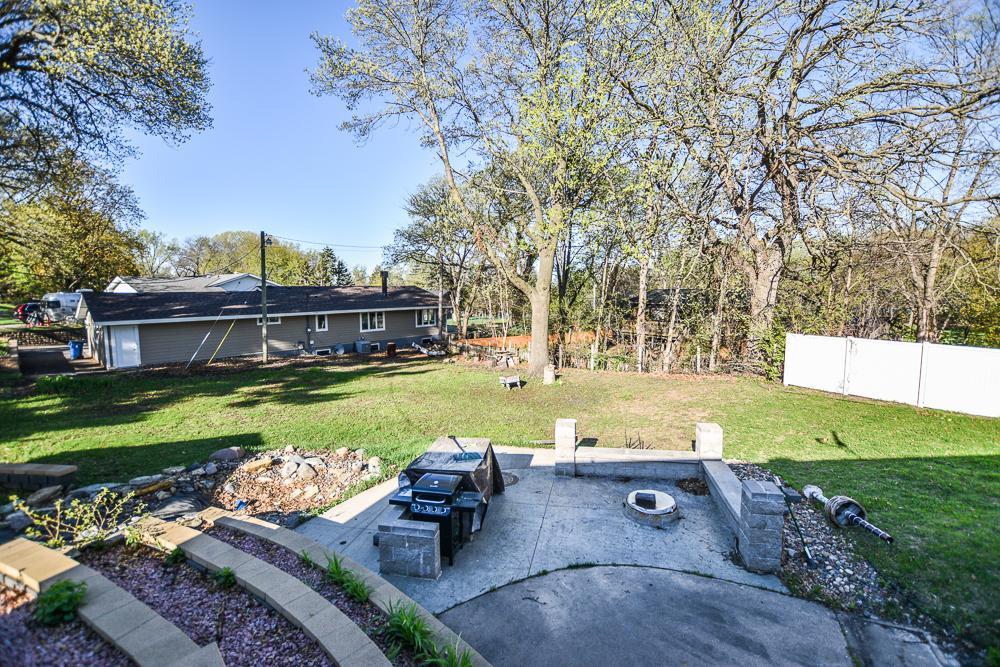 View of Residential at 1306 Hillcrest Drive, Fridley MN 55432, Fridley (28 of 32) - Mike Wilen | Minnesota Team Real Estate
