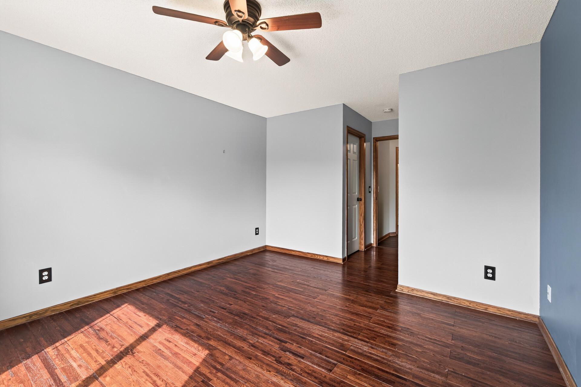 View of Residential at 13821 Edgewood Avenue, Savage MN 55378, Savage (23 of 34) - Mike Wilen | Minnesota Team Real Estate