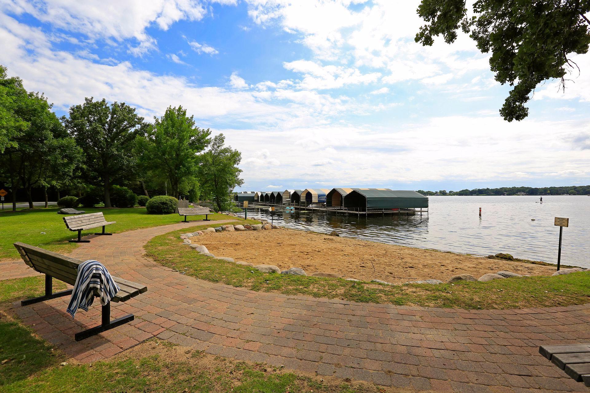 View of Land at 2308 Huntington Point Road, Wayzata MN 55391, Wayzata (8 of 12) - Mike Wilen | Minnesota Team Real Estate