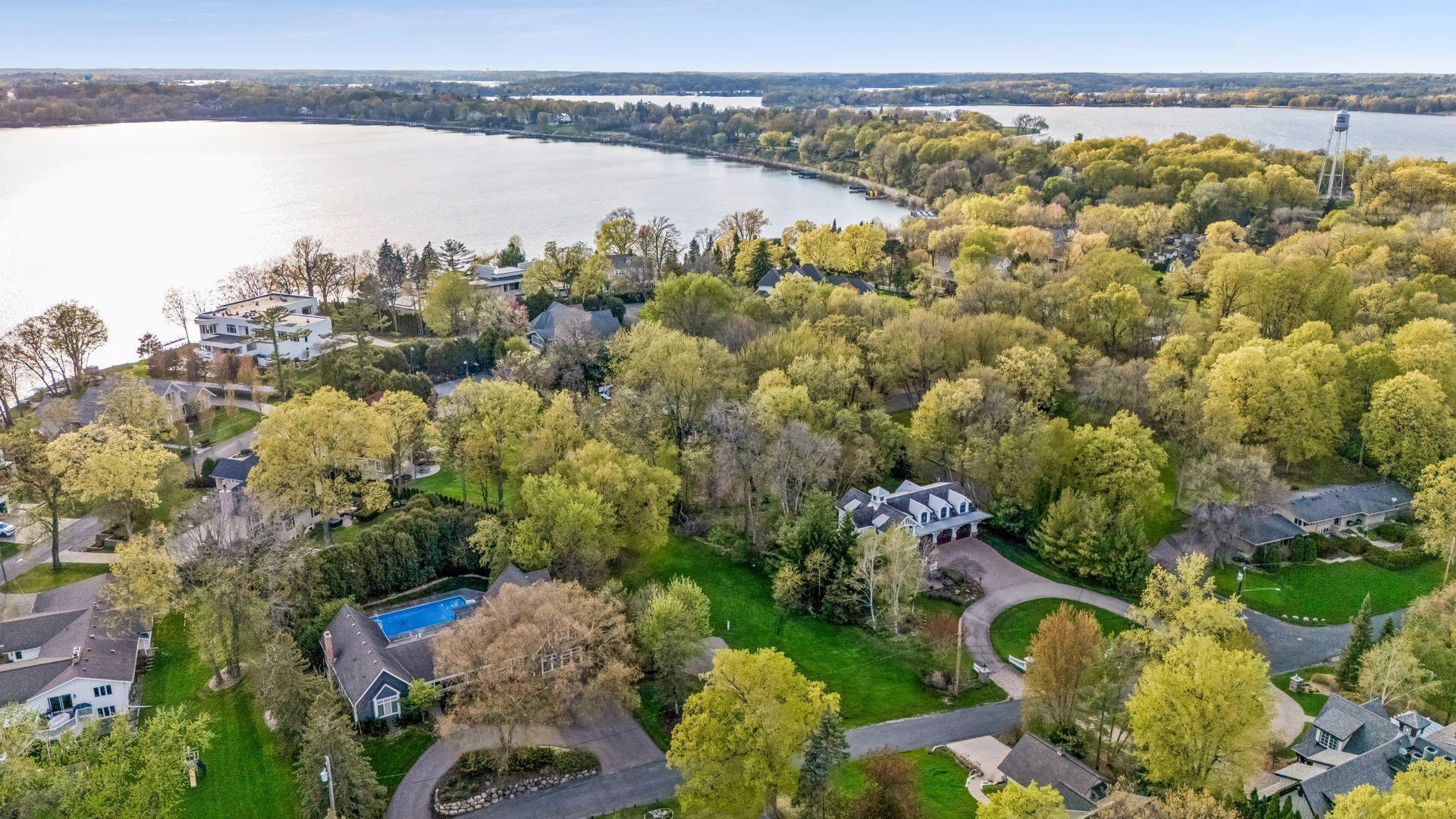 View of Land at 2308 Huntington Point Road, Wayzata MN 55391, Wayzata (6 of 12) - Mike Wilen | Minnesota Team Real Estate