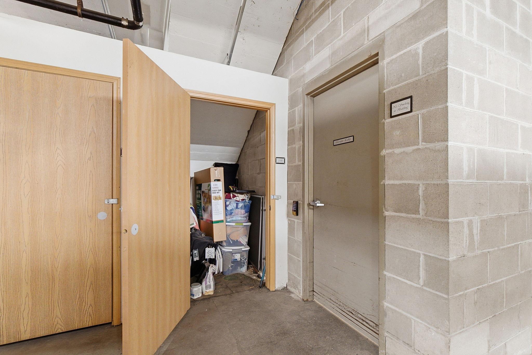 View of Residential at 918 3rd Street #306, Minneapolis MN 55401, Minneapolis (35 of 38) - Mike Wilen | Minnesota Team Real Estate