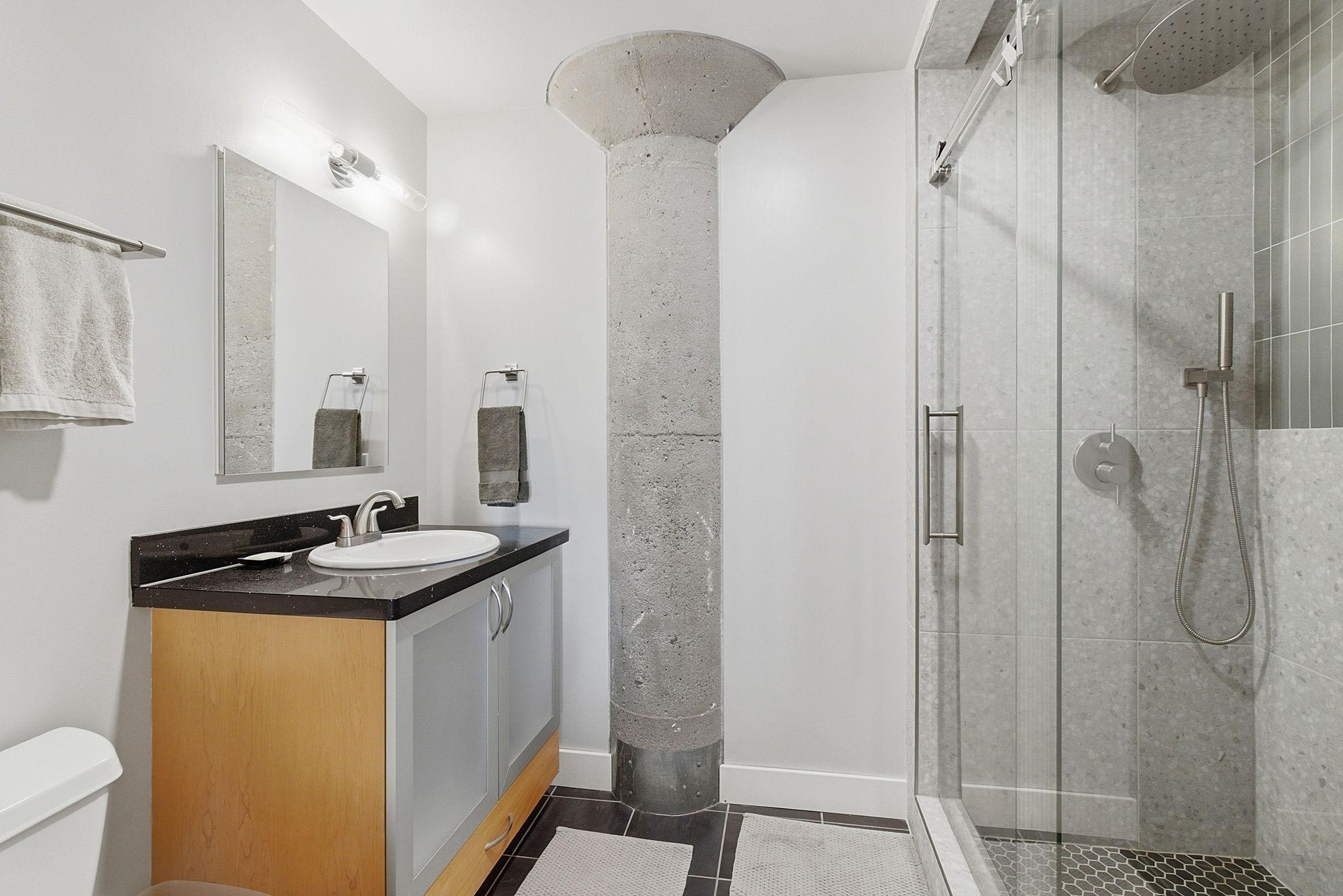 View of Residential at 918 3rd Street #306, Minneapolis MN 55401, Minneapolis (26 of 38) - Mike Wilen | Minnesota Team Real Estate