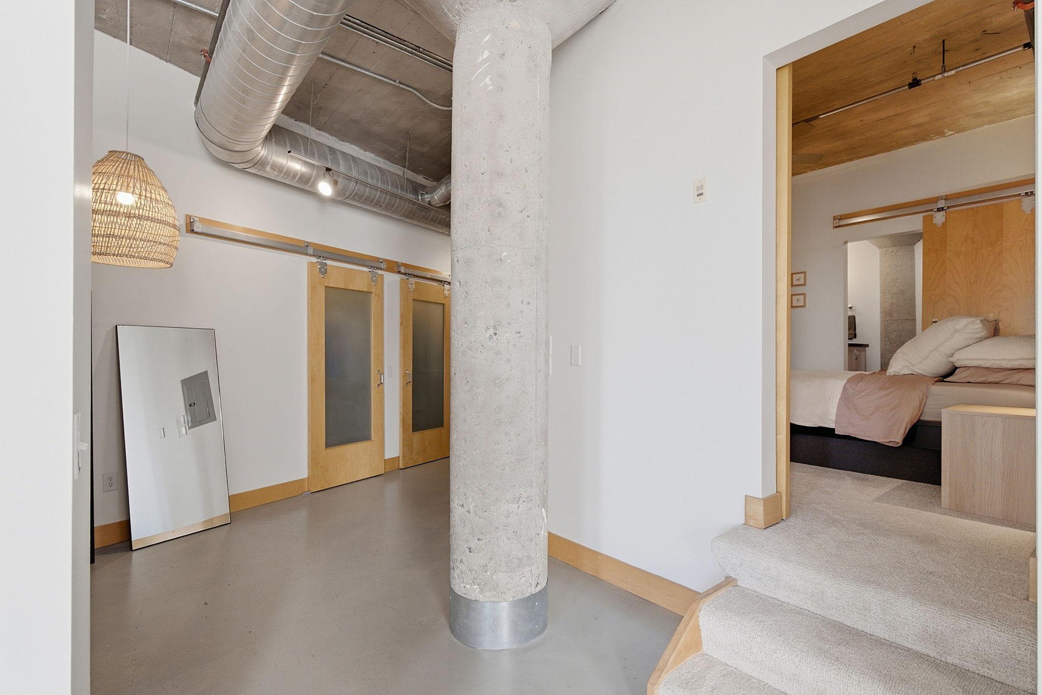View of Residential at 918 3rd Street #306, Minneapolis MN 55401, Minneapolis (21 of 38) - Mike Wilen | Minnesota Team Real Estate
