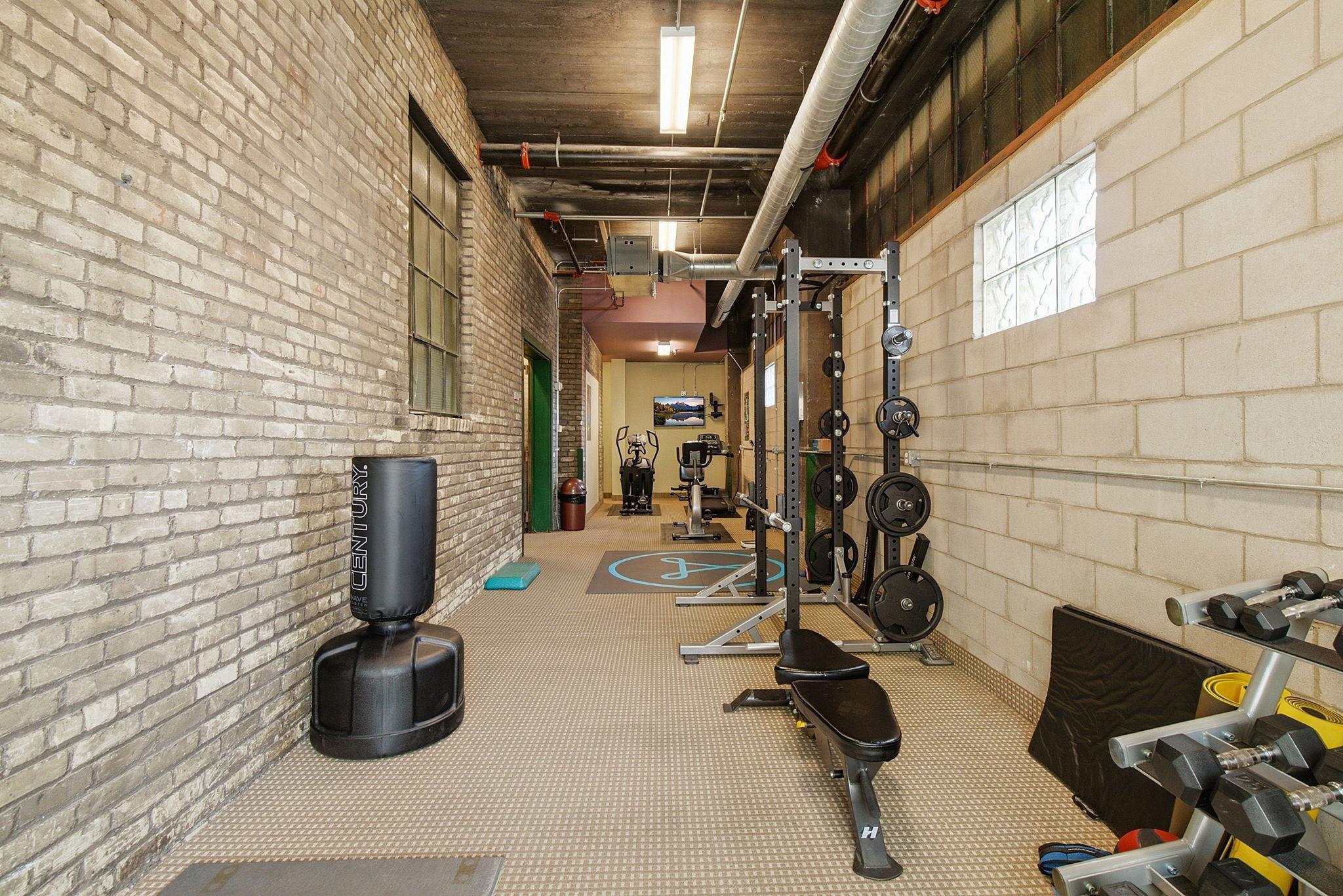 View of Residential at 918 3rd Street #306, Minneapolis MN 55401, Minneapolis (32 of 38) - Mike Wilen | Minnesota Team Real Estate