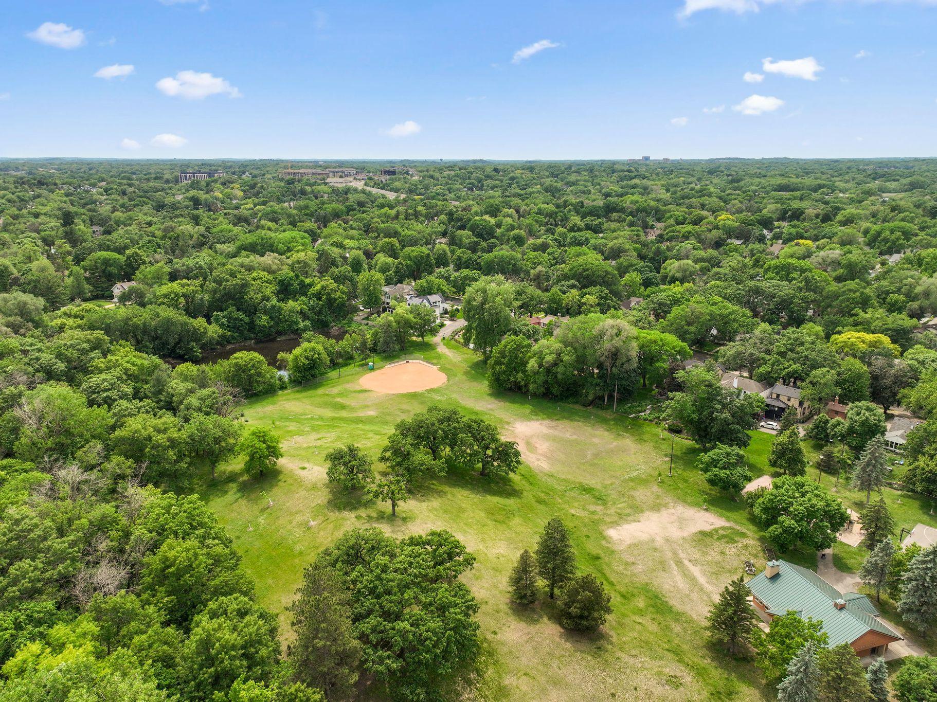 View of Residential at 4325 Wooddale Avenue, Saint Louis Park MN 55424, Saint Louis Park (59 of 72) - Mike Wilen | Minnesota Team Real Estate