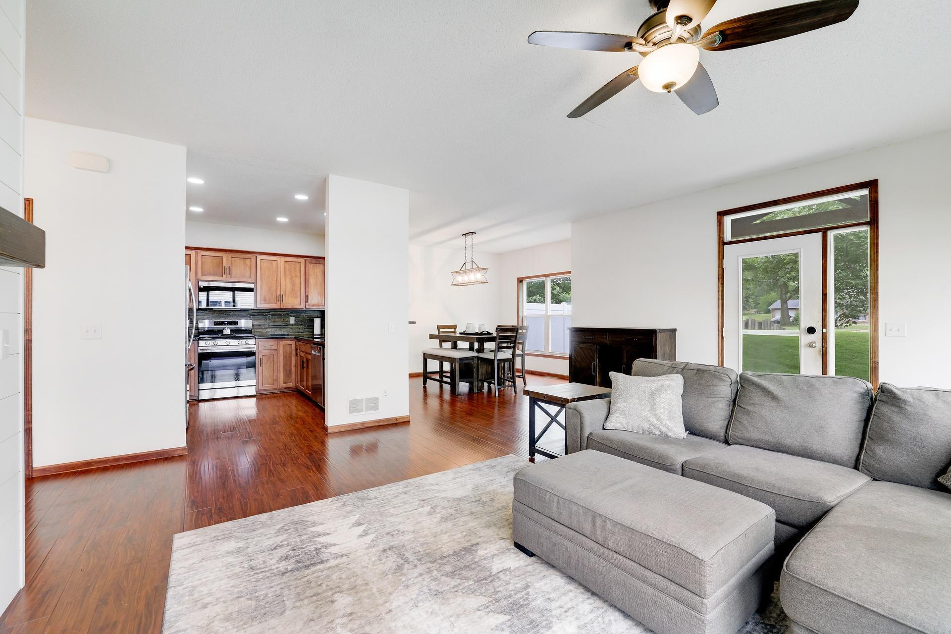 View of Residential at 7018 15th Street, Oakdale MN 55128, Oakdale (10 of 65) - Mike Wilen | Minnesota Team Real Estate