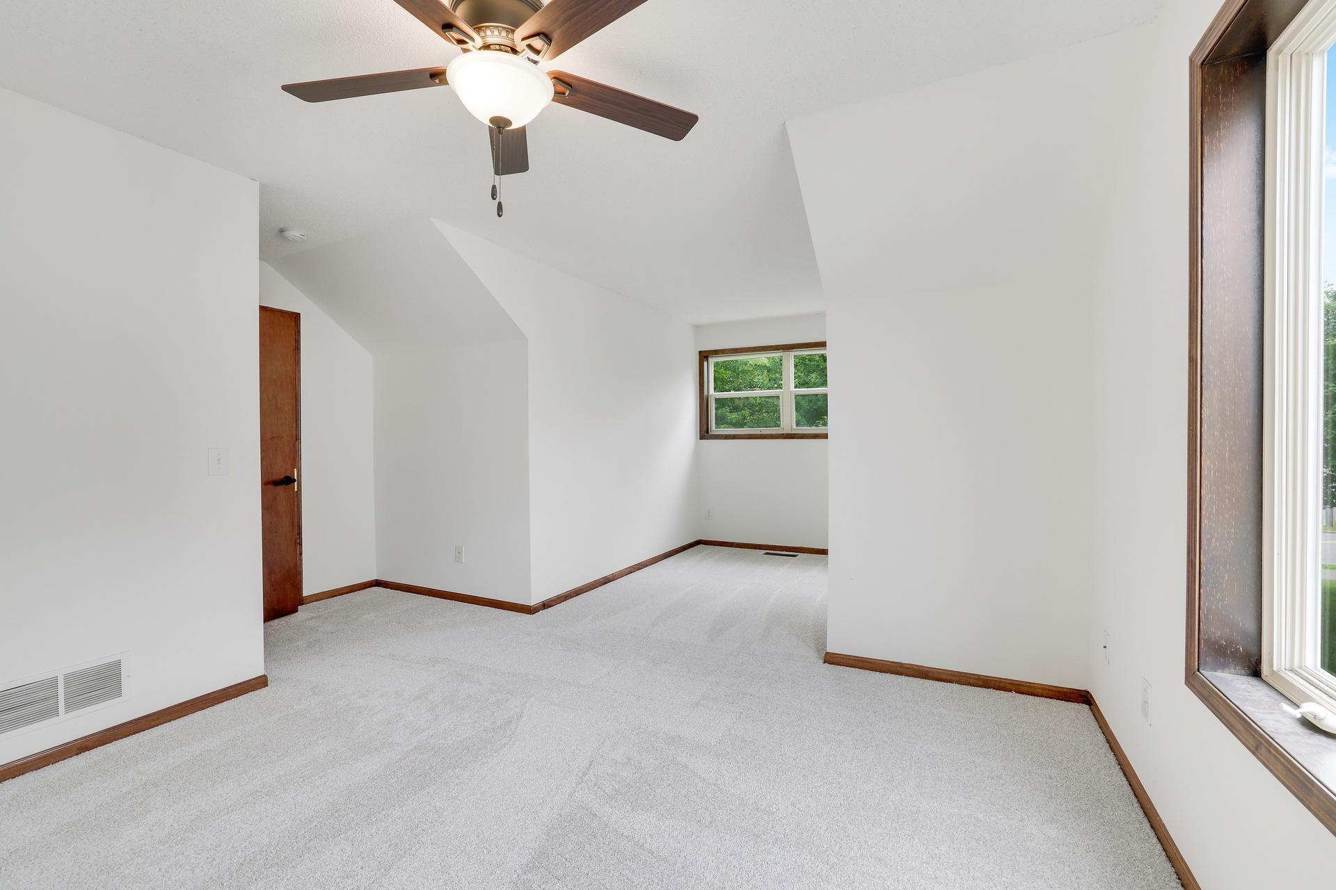 View of Residential at 7018 15th Street, Oakdale MN 55128, Oakdale (38 of 65) - Mike Wilen | Minnesota Team Real Estate