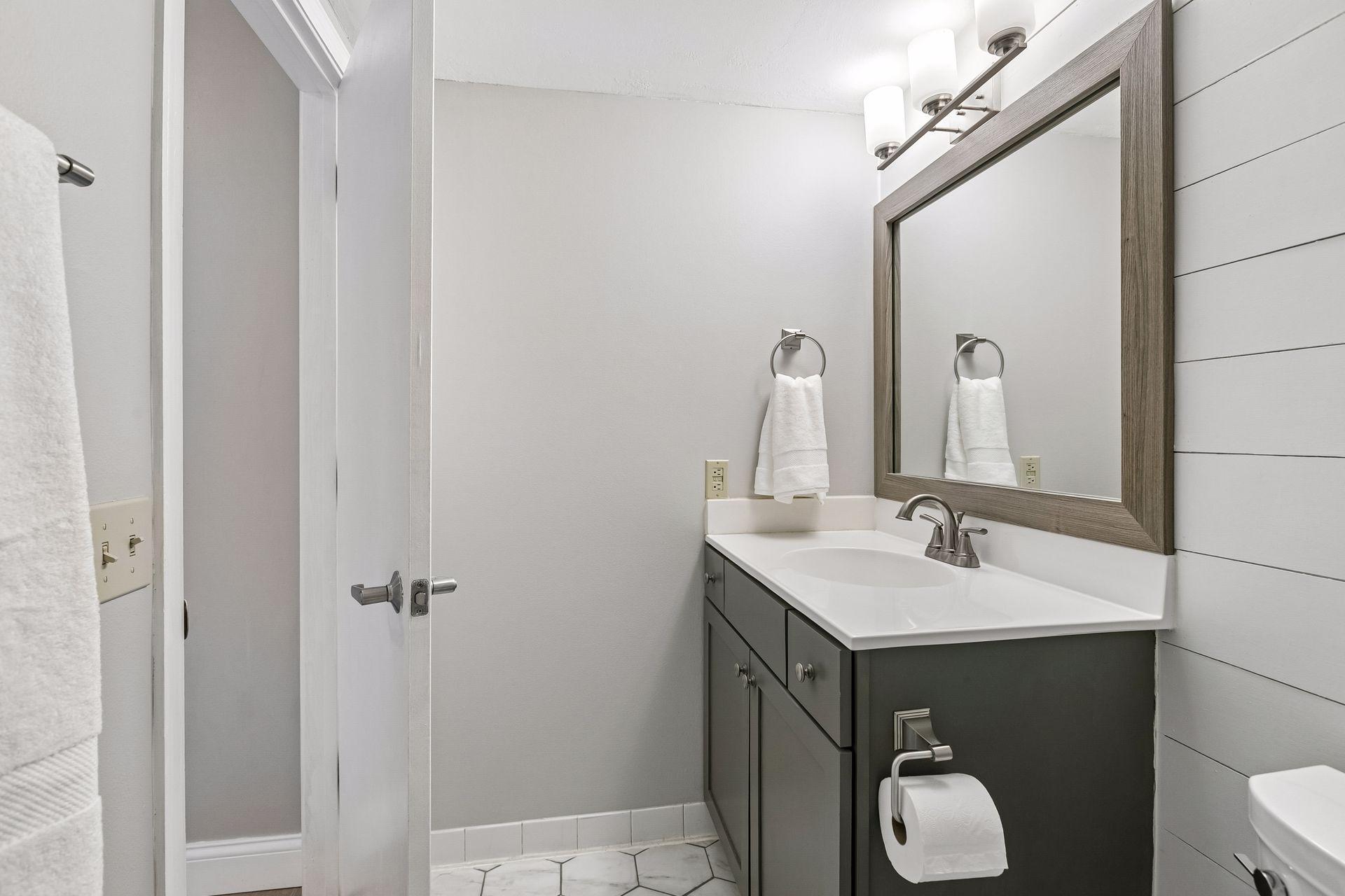 View of Residential at 401 1st Street #616, Minneapolis MN 55401, Minneapolis (21 of 64) - Mike Wilen | Minnesota Team Real Estate