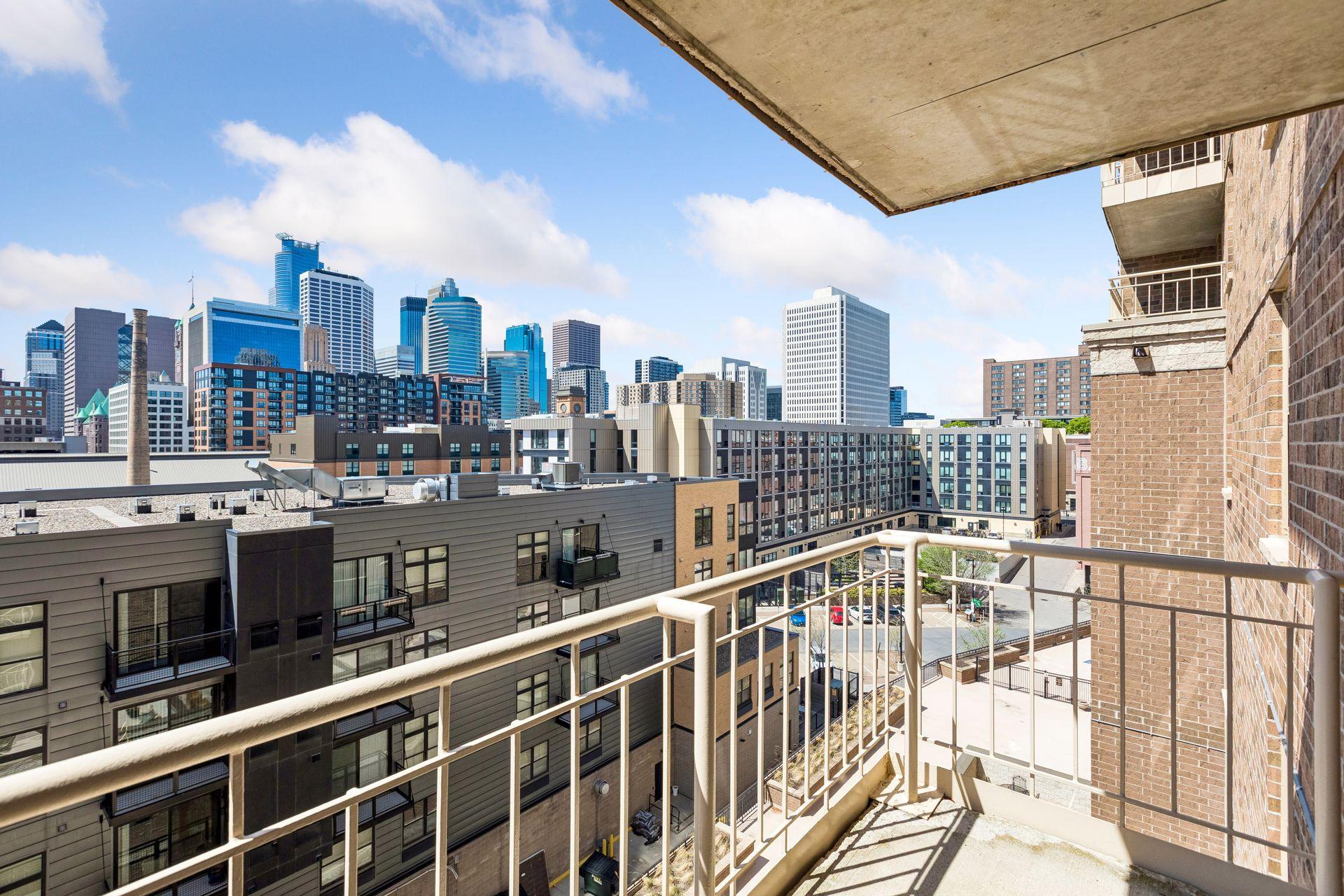 View of Residential at 401 1st Street #616, Minneapolis MN 55401, Minneapolis (6 of 64) - Mike Wilen | Minnesota Team Real Estate
