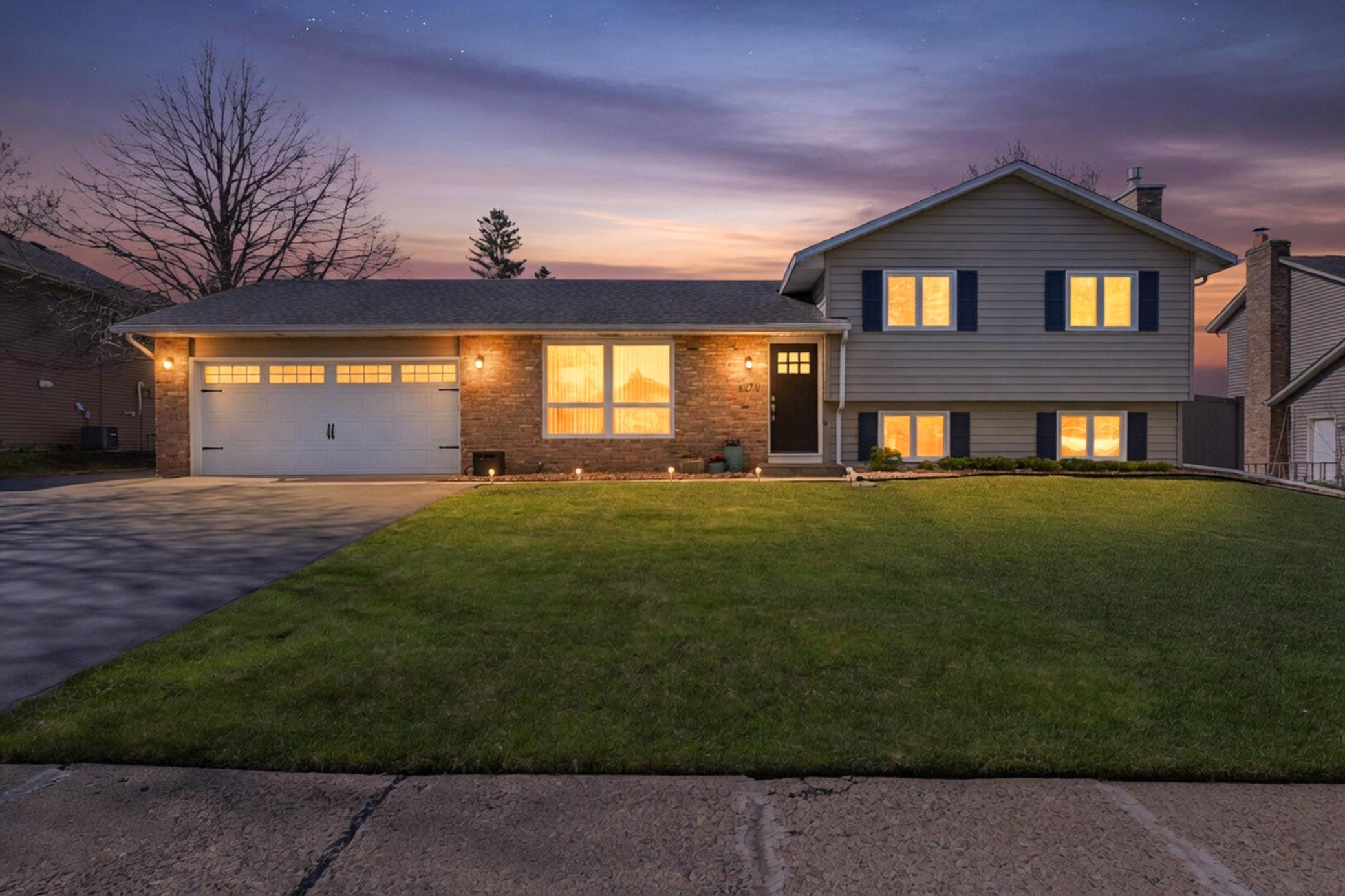 View of Residential at 4770 142 nd Street, Apple Valley MN 55124, Apple Valley - Mike Wilen | Minnesota Team Real Estate