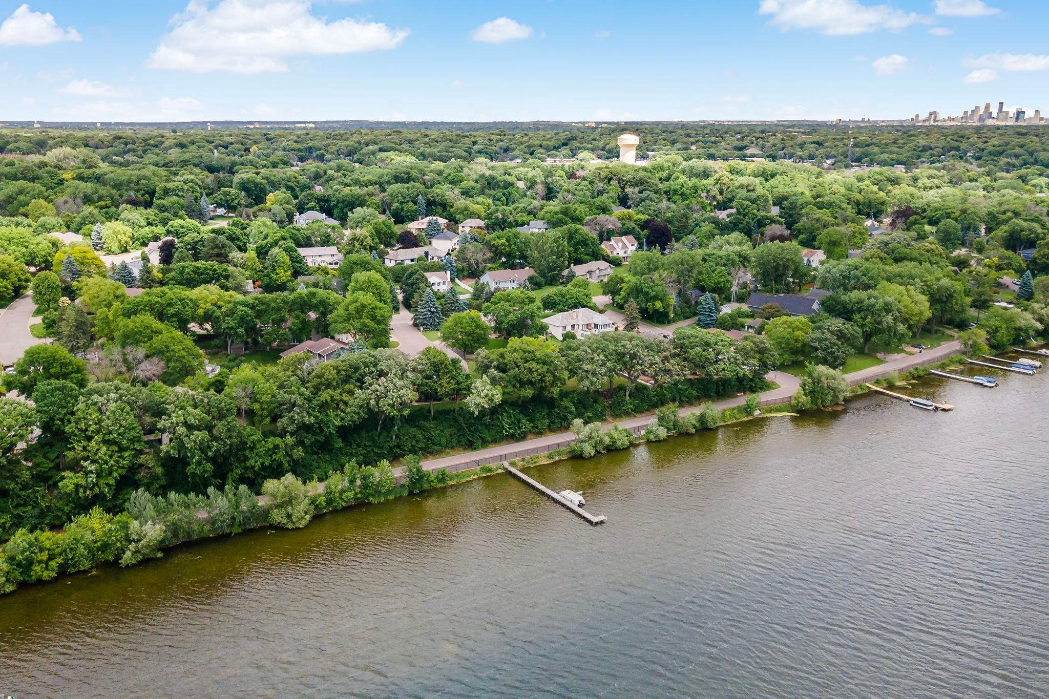 View of Residential at 10300 27th Avenue N, Plymouth MN 55441, Plymouth (39 of 59) - Mike Wilen | Minnesota Team Real Estate