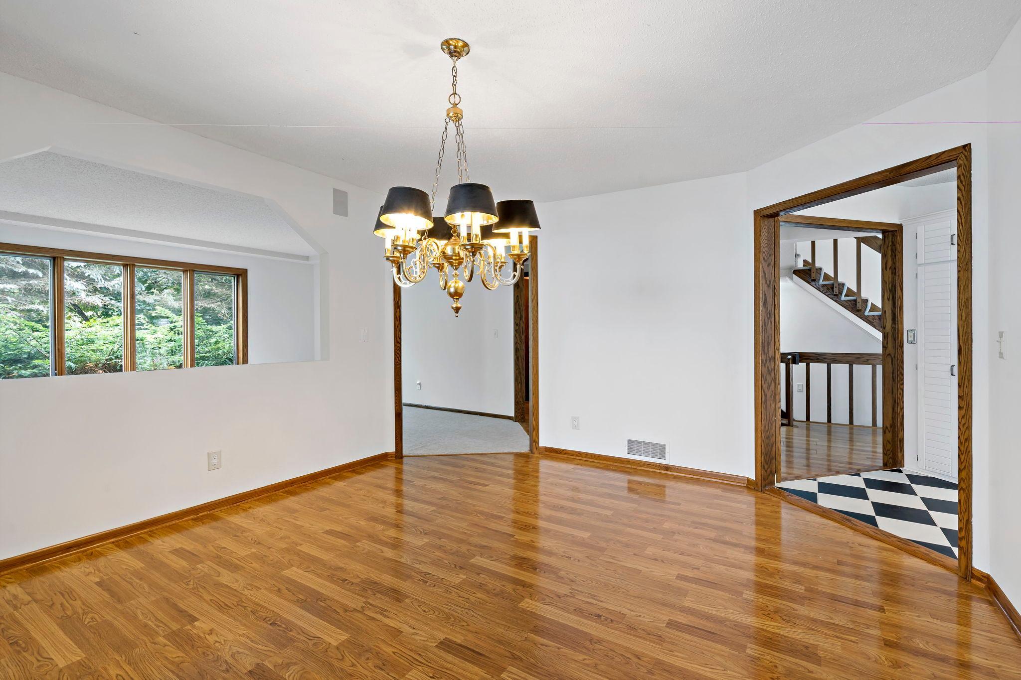 View of Residential at 10300 27th Avenue N, Plymouth MN 55441, Plymouth (13 of 59) - Mike Wilen | Minnesota Team Real Estate