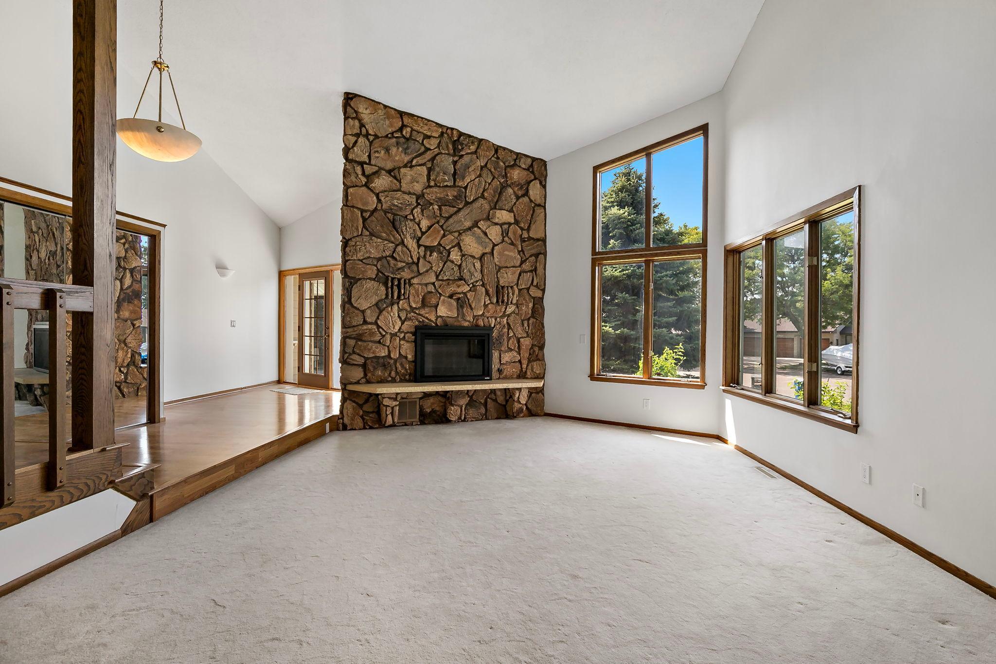View of Residential at 10300 27th Avenue N, Plymouth MN 55441, Plymouth (6 of 59) - Mike Wilen | Minnesota Team Real Estate