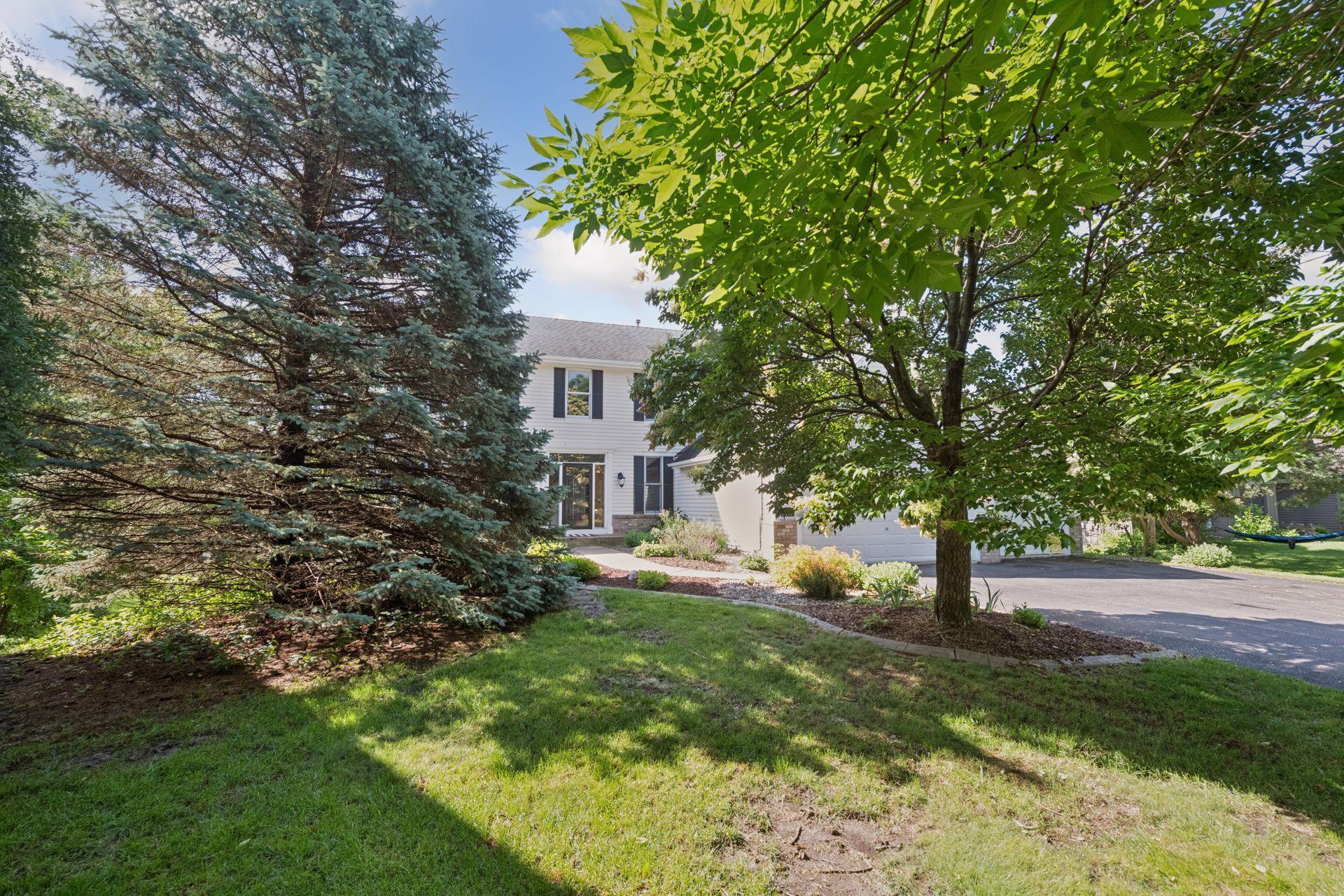 View of Residential at 2719 Longacres Drive, Chanhassen MN 55317, Chanhassen (66 of 74) - Mike Wilen | Minnesota Team Real Estate