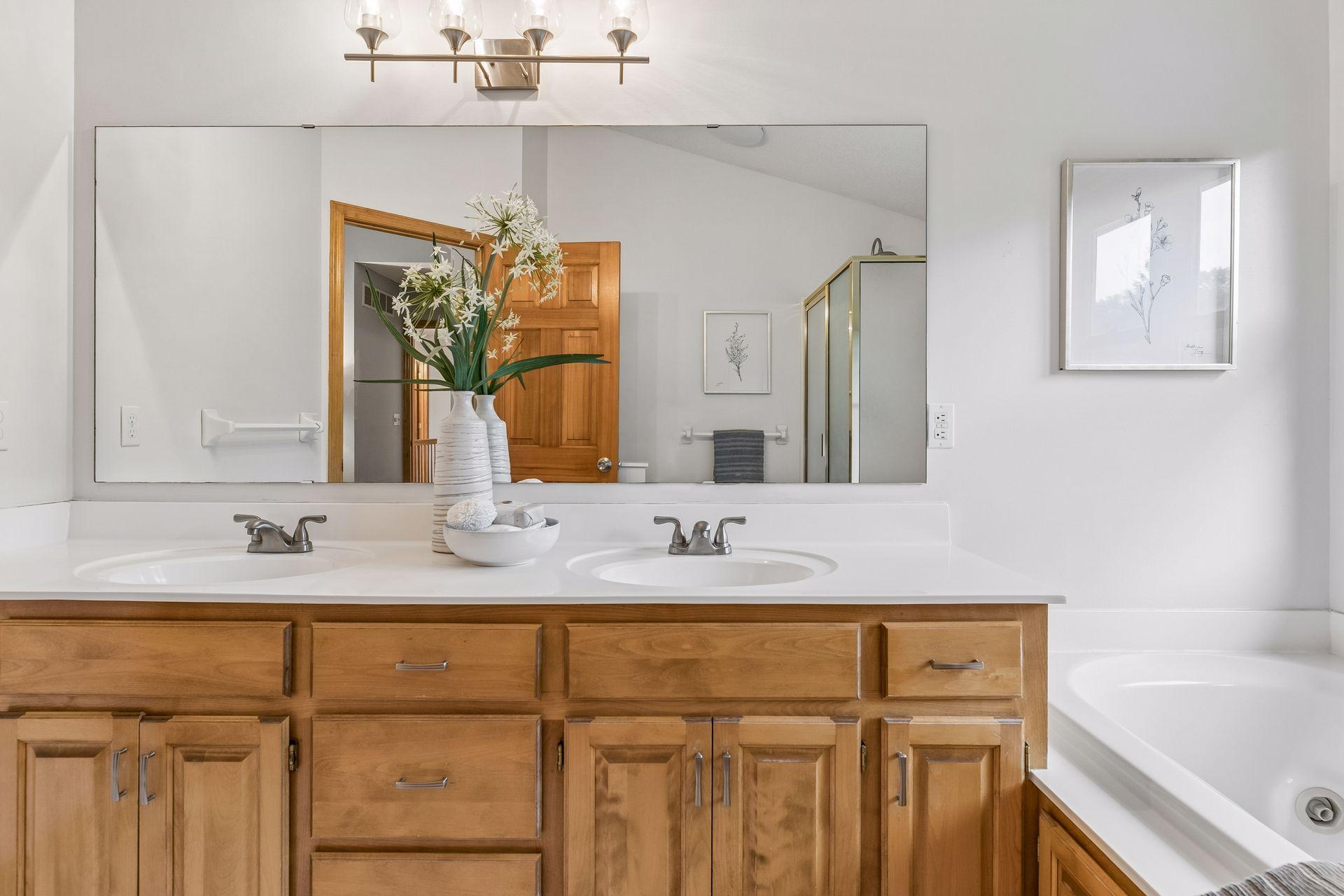View of Residential at 2719 Longacres Drive, Chanhassen MN 55317, Chanhassen (46 of 74) - Mike Wilen | Minnesota Team Real Estate