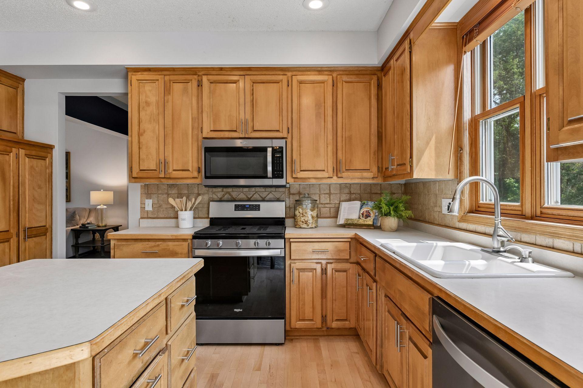 View of Residential at 2719 Longacres Drive, Chanhassen MN 55317, Chanhassen (28 of 74) - Mike Wilen | Minnesota Team Real Estate