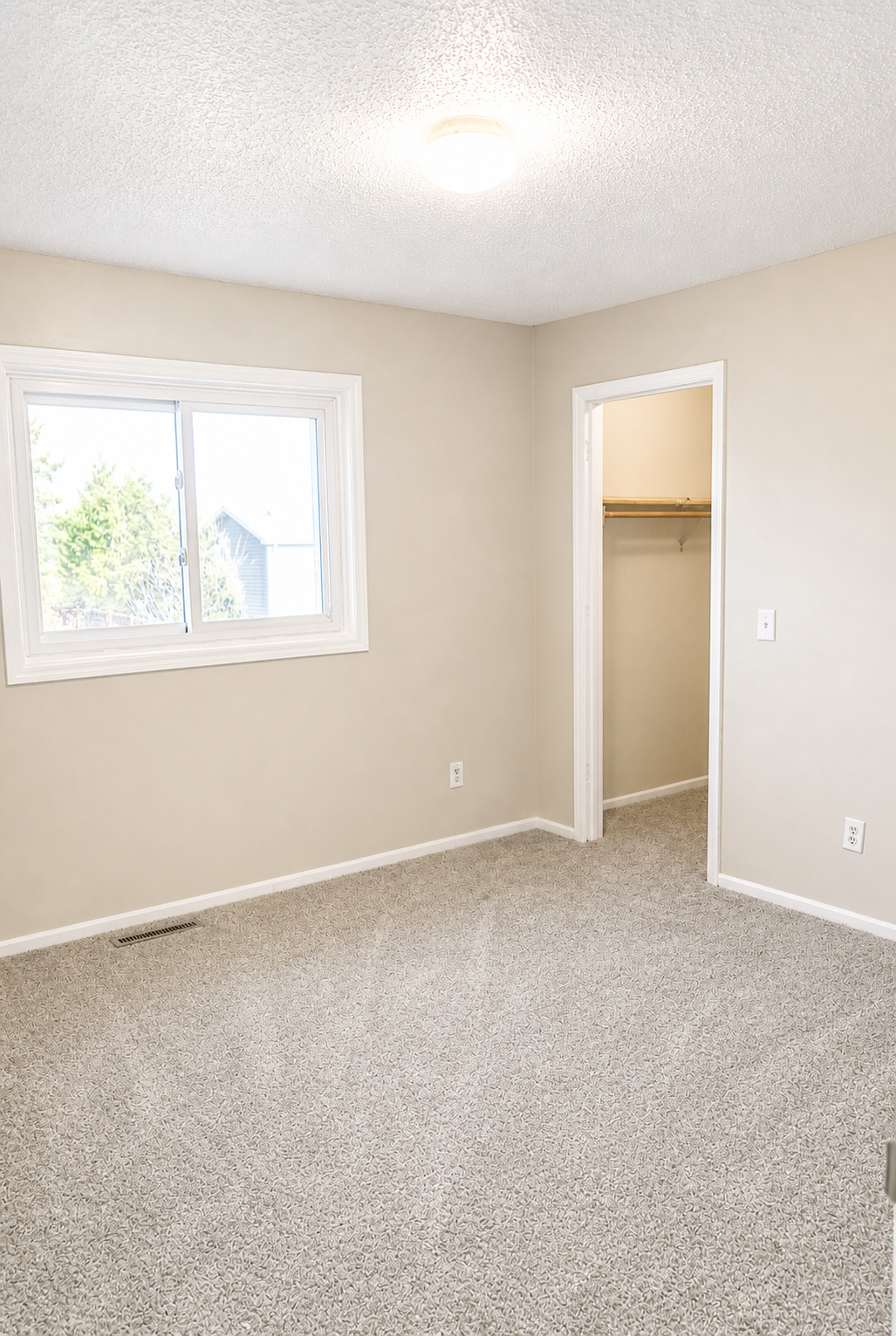 View of Residential at 12382 Ivywood Street, Coon Rapids MN 55433, Coon Rapids (7 of 13) - Mike Wilen | Minnesota Team Real Estate