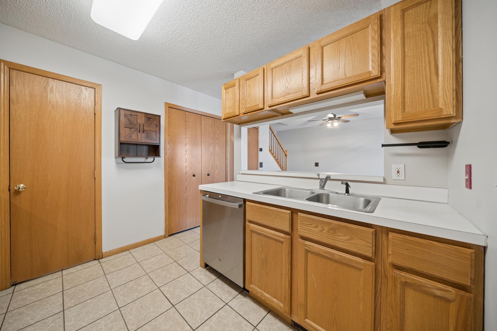 View of Residential at 1825 Southcross Drive #2306, Burnsville MN 55306, Burnsville (8 of 29) - Mike Wilen | Minnesota Team Real Estate