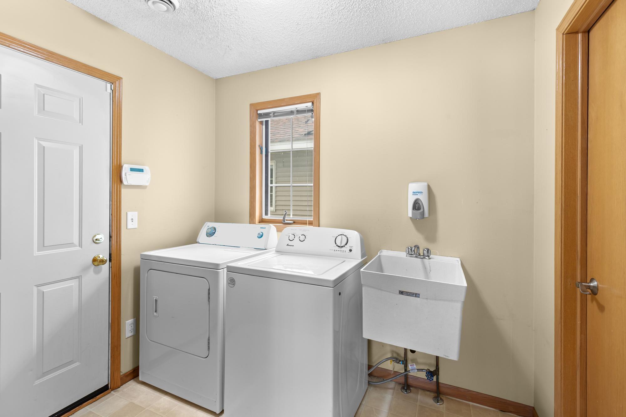 View of Residential at 6543 Riverwood Lane, Brooklyn Center MN 55430, Brooklyn Center (22 of 26) - Mike Wilen | Minnesota Team Real Estate