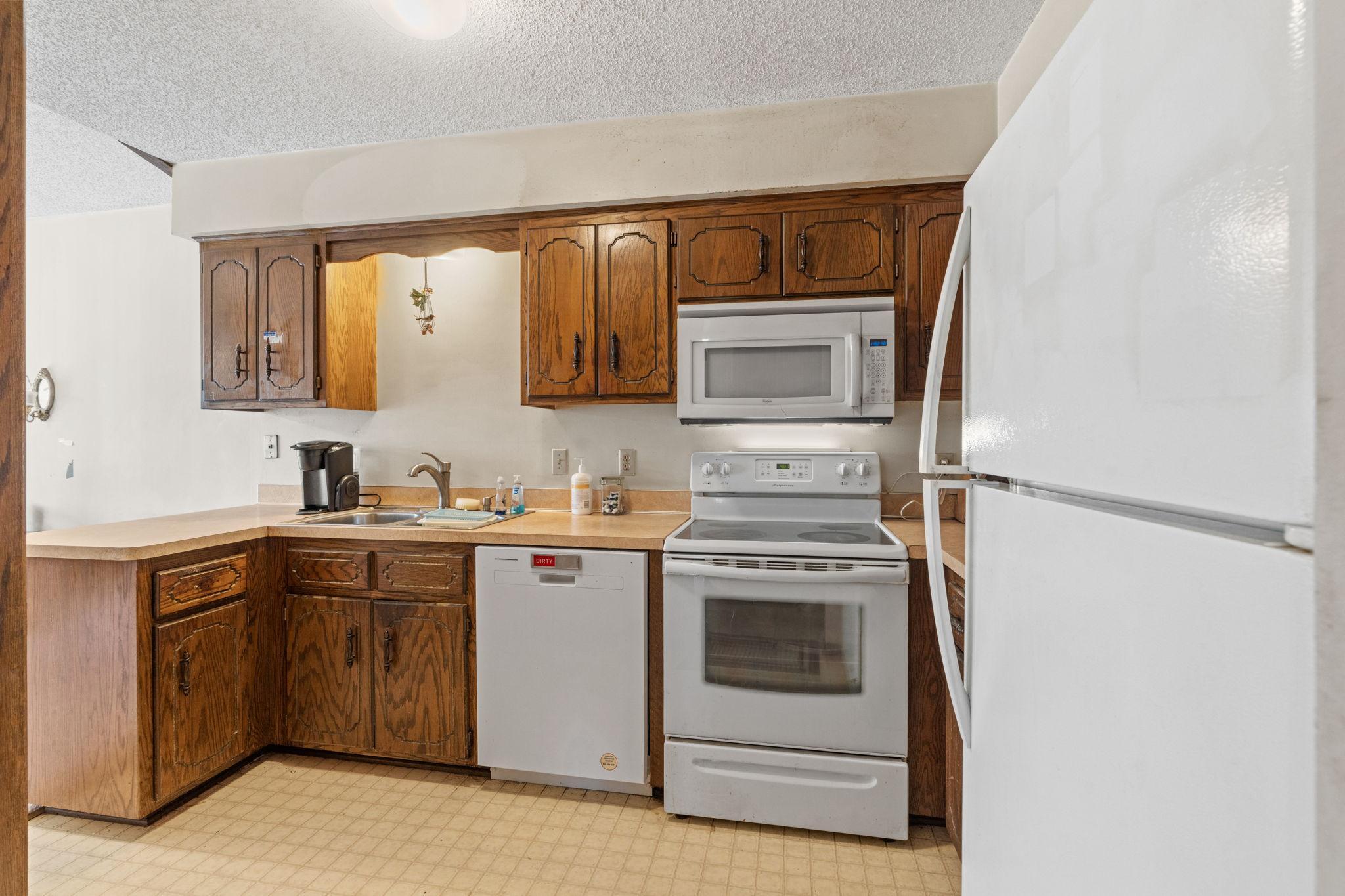 View of Residential at 1013 122nd Avenue, Blaine MN 55434, Blaine (6 of 10) - Mike Wilen | Minnesota Team Real Estate