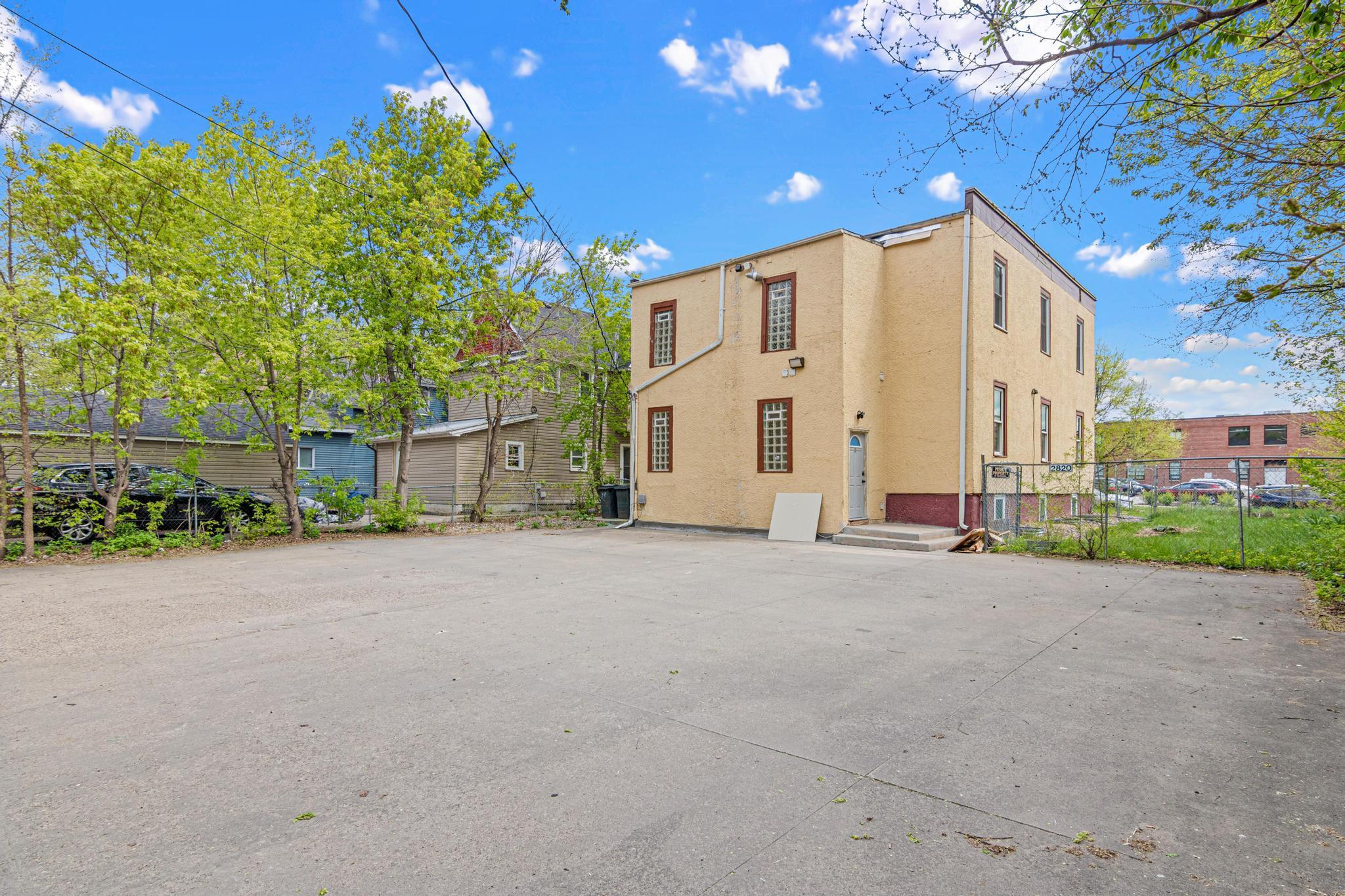 View of Residential Income at 2820 12th Avenue, Minneapolis MN 55407, Minneapolis (31 of 32) - Mike Wilen | Minnesota Team Real Estate