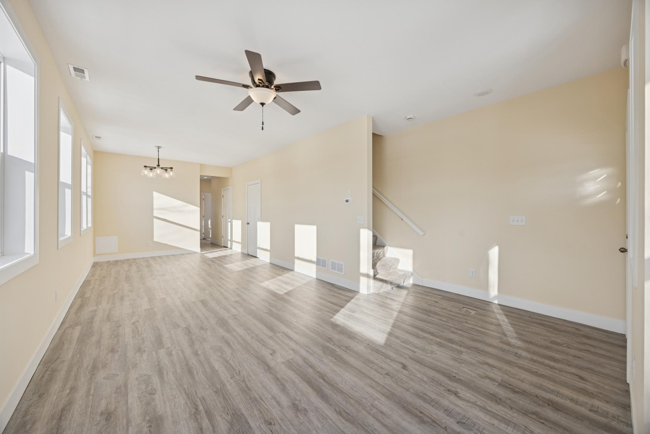 View of Residential at 2127 James Avenue, Minneapolis MN 55411, Minneapolis (4 of 20) - Mike Wilen | Minnesota Team Real Estate