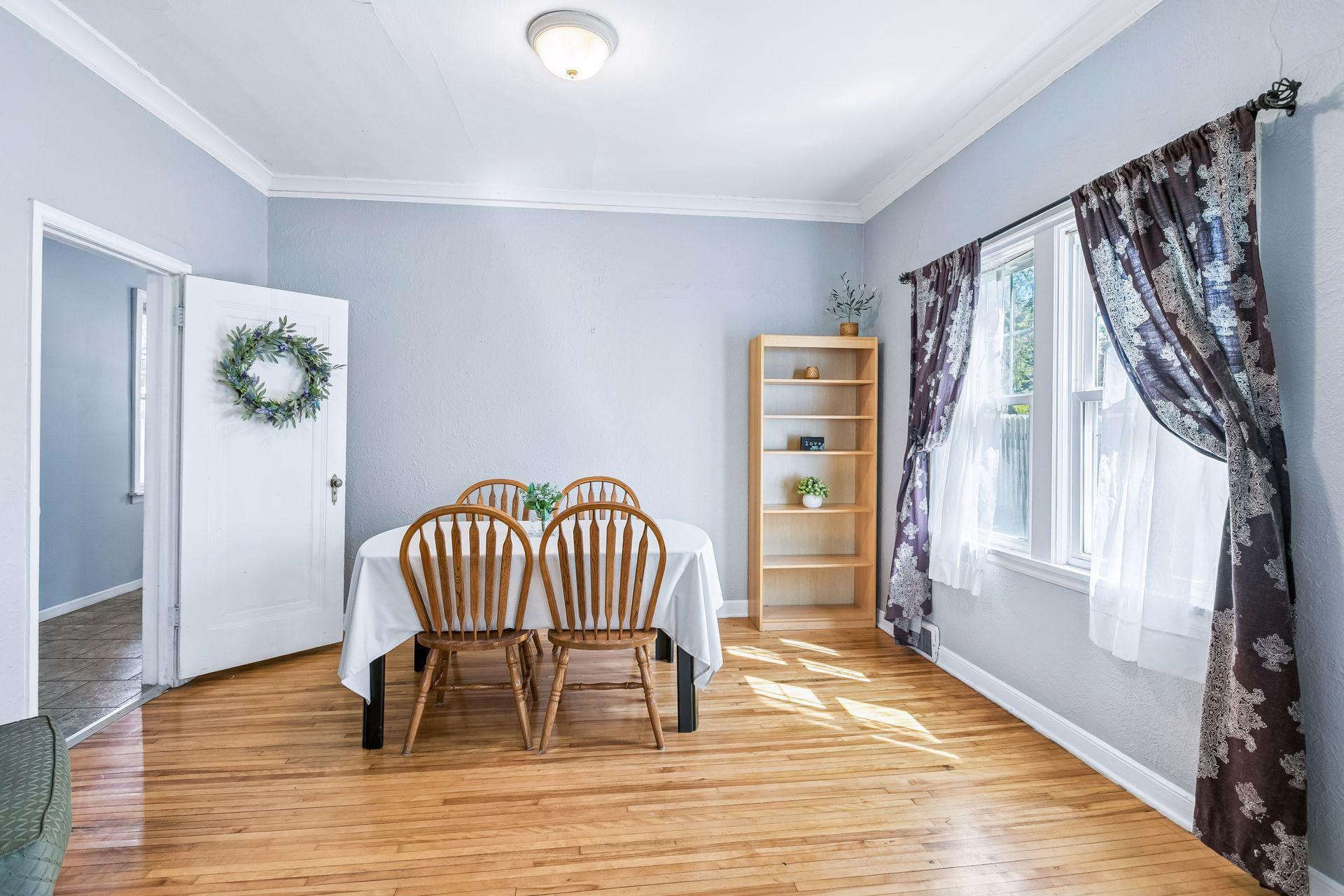 View of Residential at 1505 Sherburne Avenue, Saint Paul MN 55104, Saint Paul (7 of 23) - Mike Wilen | Minnesota Team Real Estate