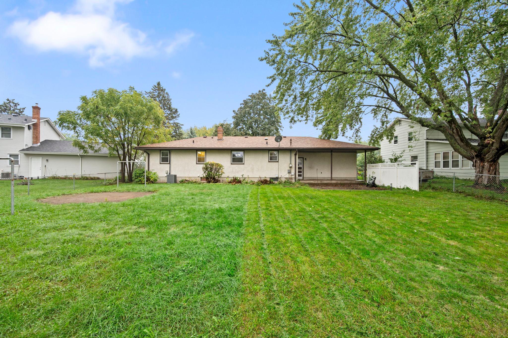 View of Residential at 2245 Mapleview Avenue, Maplewood MN 55109, Maplewood (2 of 30) - Mike Wilen | Minnesota Team Real Estate