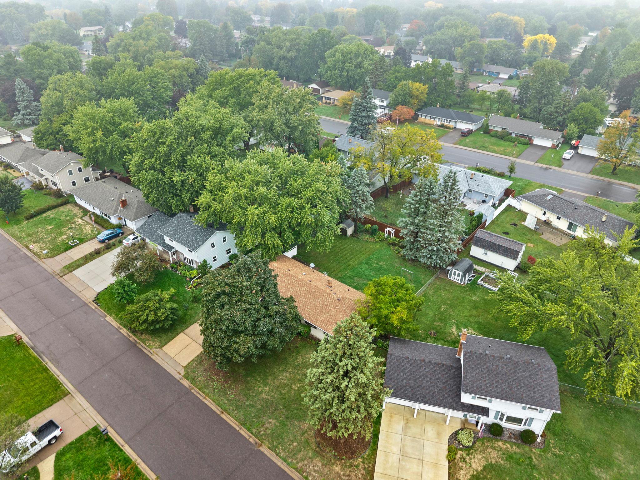 View of Residential at 2245 Mapleview Avenue, Maplewood MN 55109, Maplewood (3 of 30) - Mike Wilen | Minnesota Team Real Estate